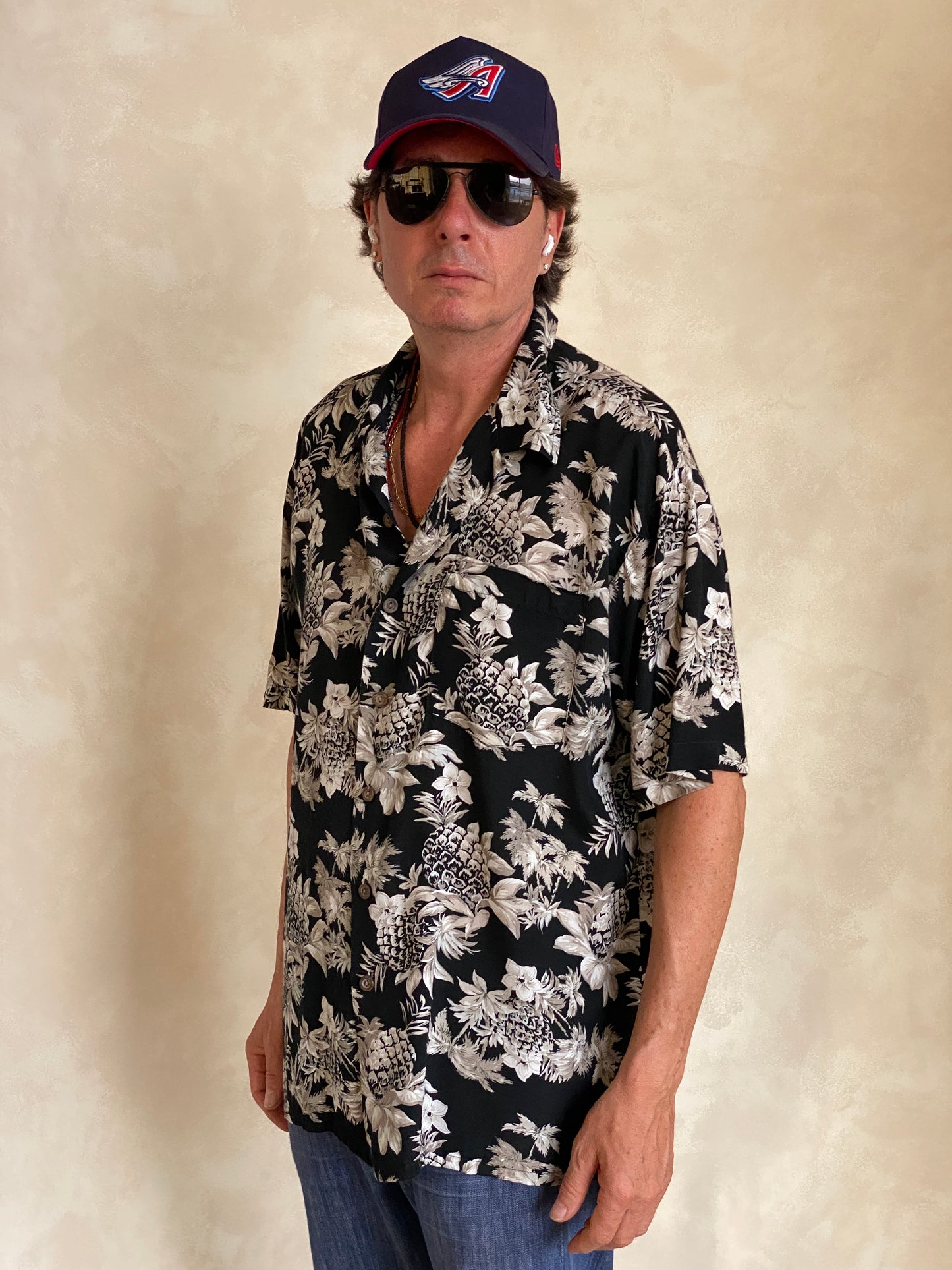 Size Large. Vintage 90s Rayon Hawaiian shirt