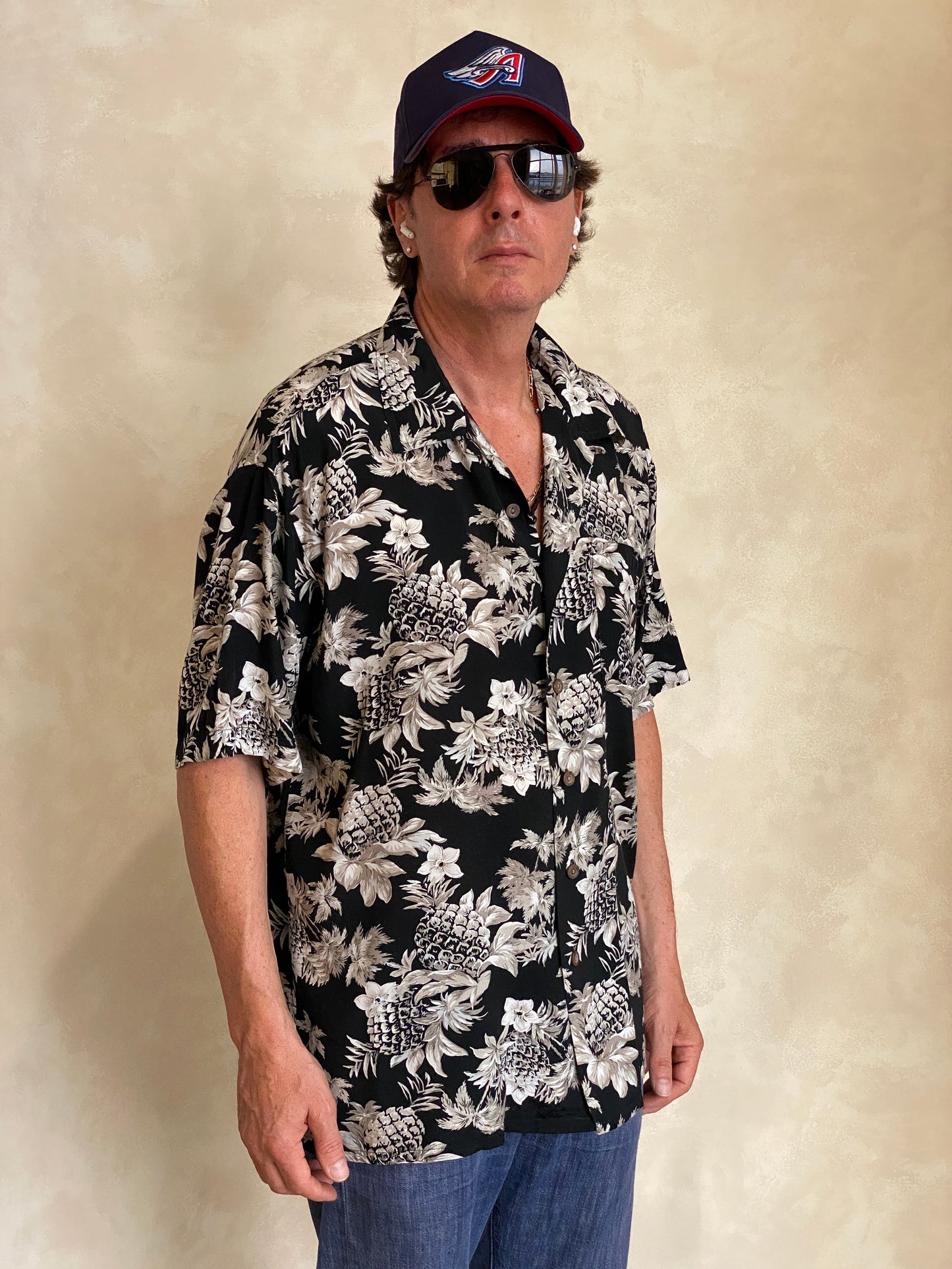 Size Large. Vintage 90s Rayon Hawaiian shirt