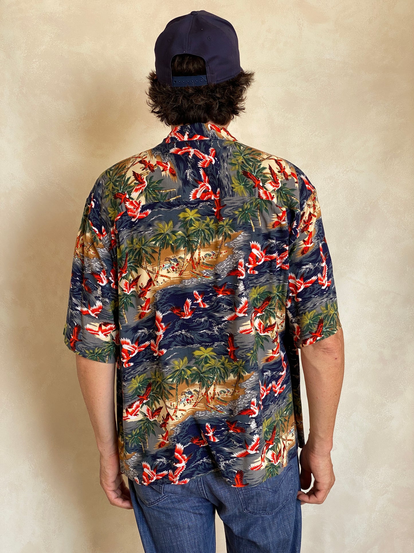 Size L. Vintage 90s polyester thin Hawaiian shirt