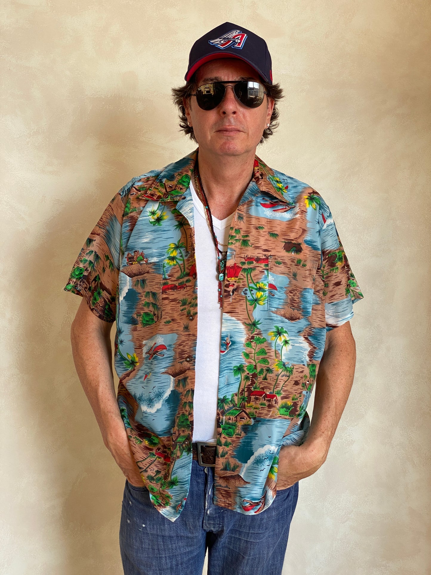 Size L. Vintage 90s polyester thin Hawaiian shirt