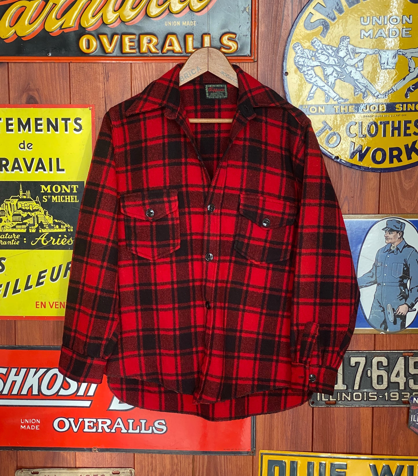 Size Small, 50s Chippewa wool shirt made in USA buffalo plaid