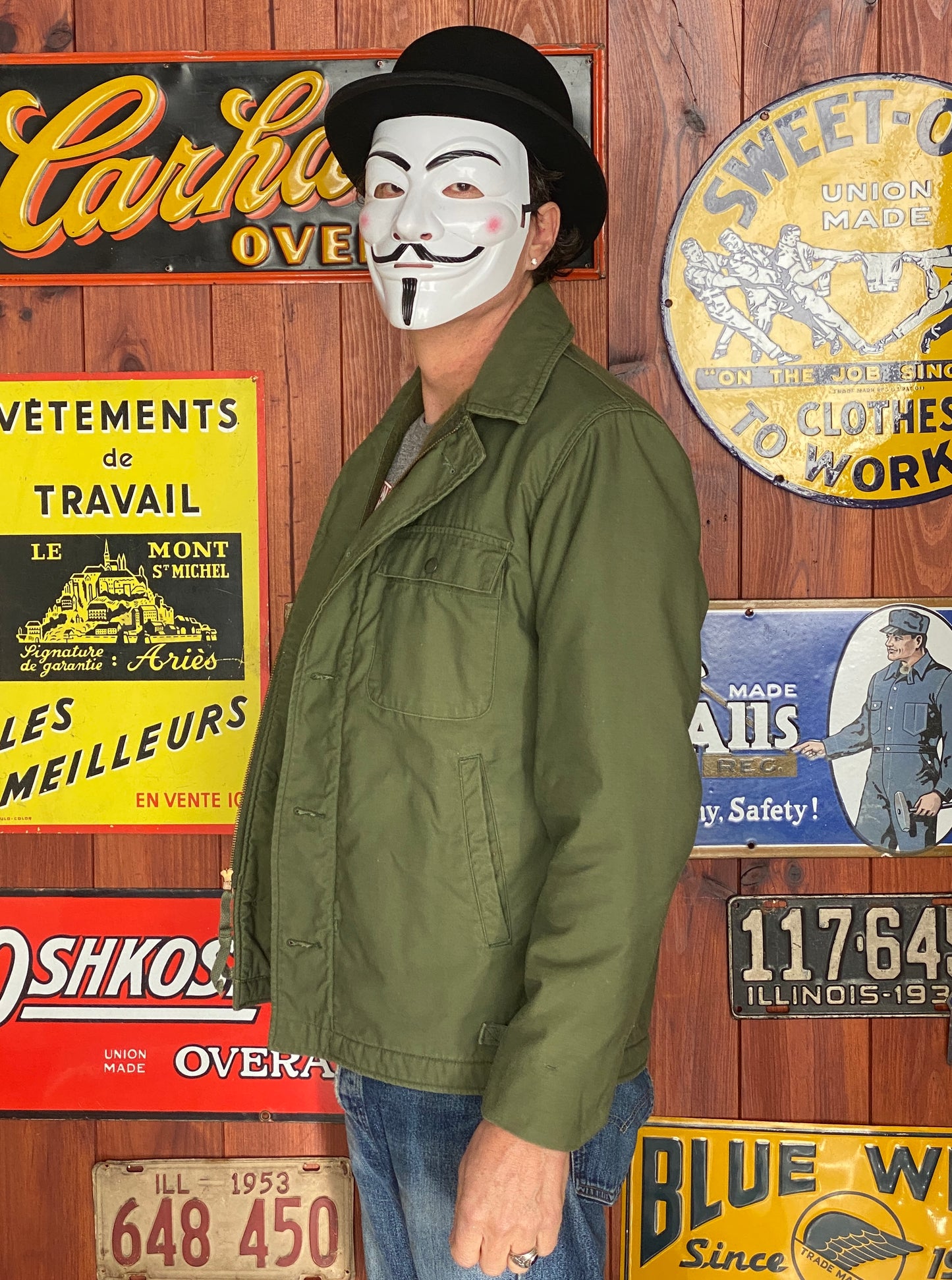 Small. Authentic Vintage 1979 A2 US Navy deck jacket. USN