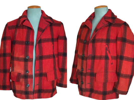 Size Small. Vintage 50s plaid wool hunting jacket Made in USA