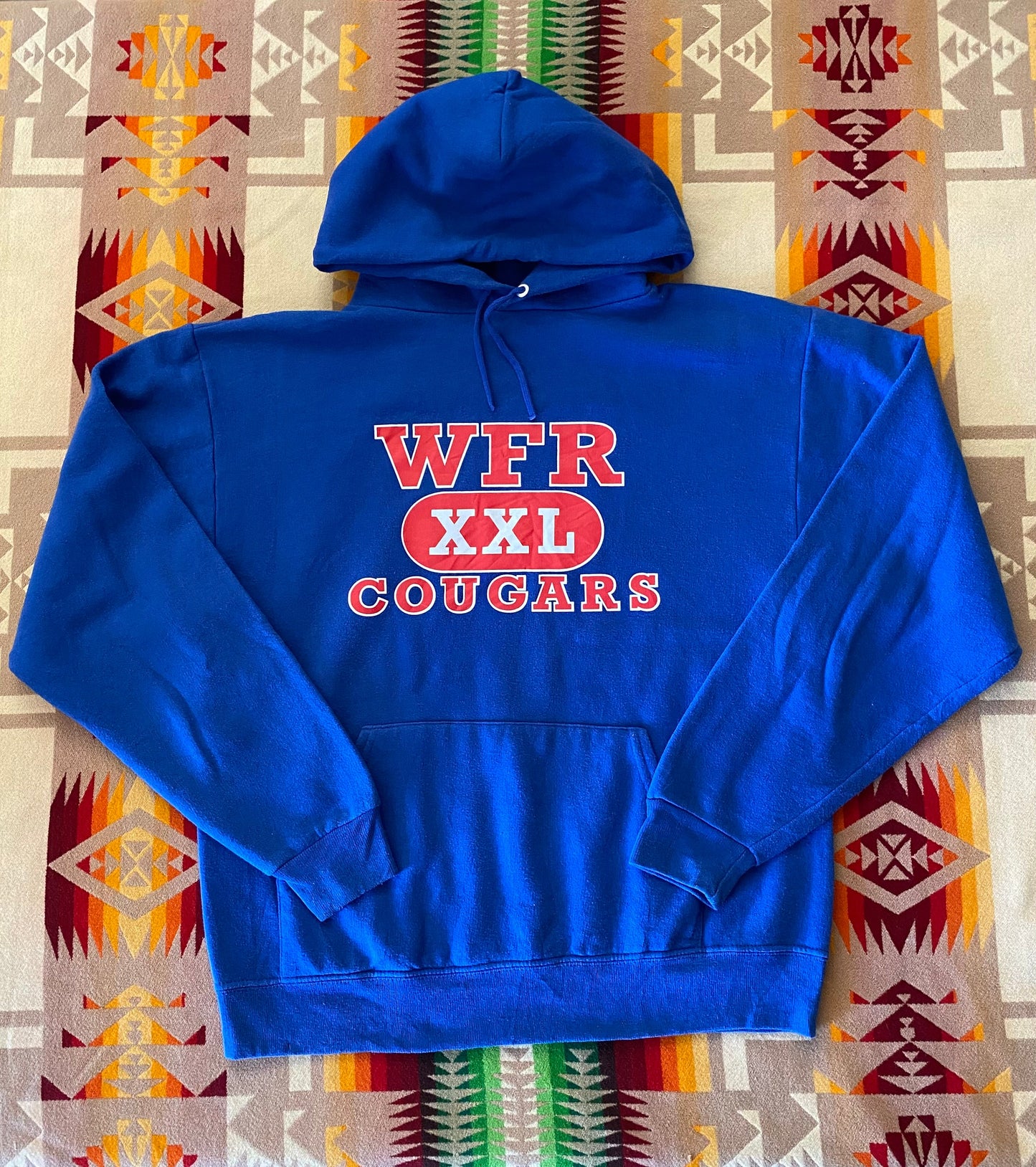 Vintage hooded sweatshirt by Jerzees, size M - Classic comfort and style for your wardrobe.
