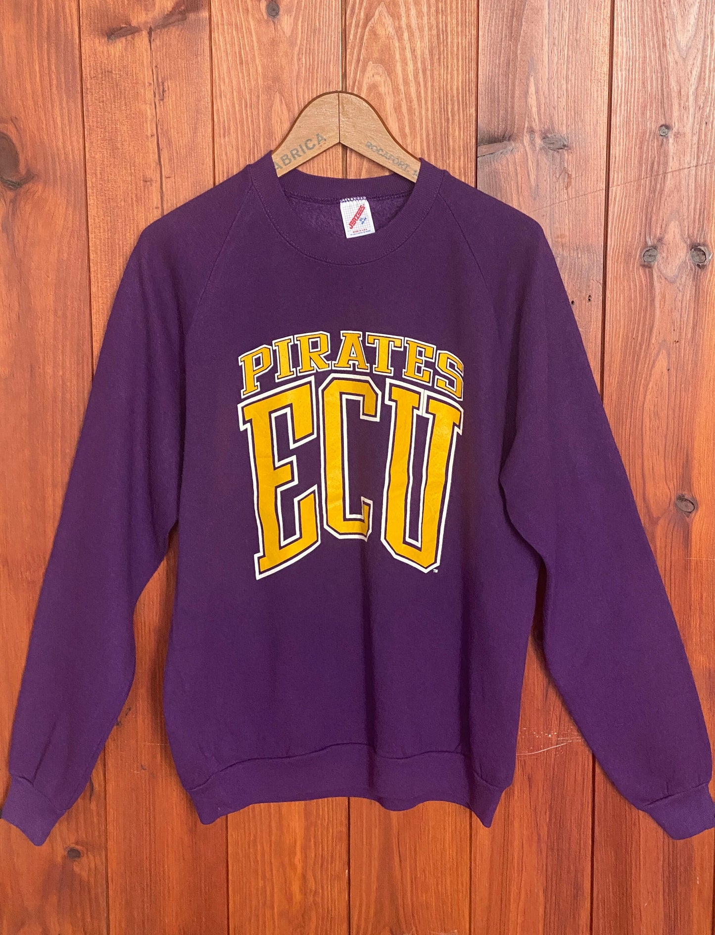 Size XL. Made In USA Vintage 80s Pirates ECU sweatshirt  made by Jerzees