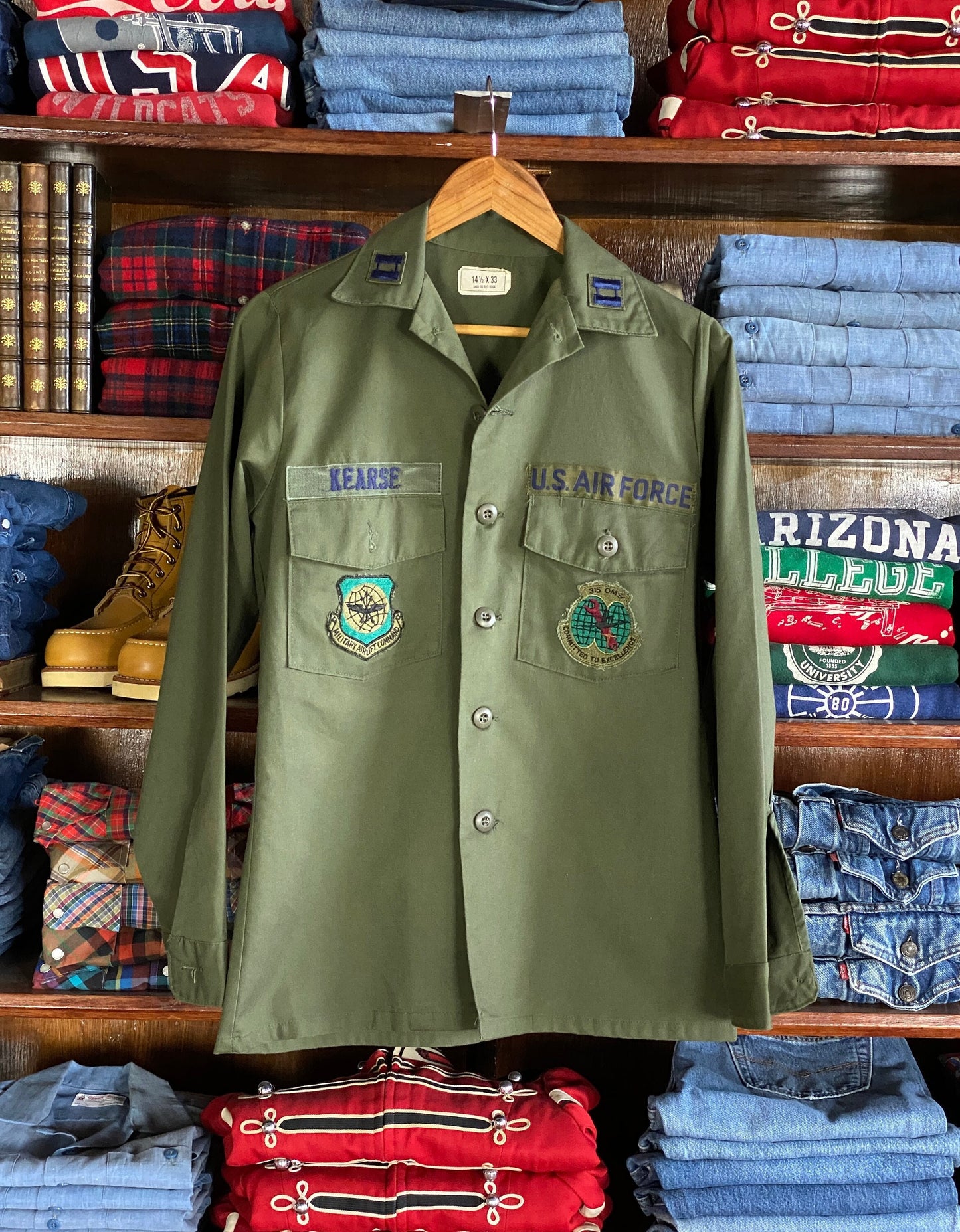 Small. Authentic vintage military 80s utility shirt OG 507 poly/cotton