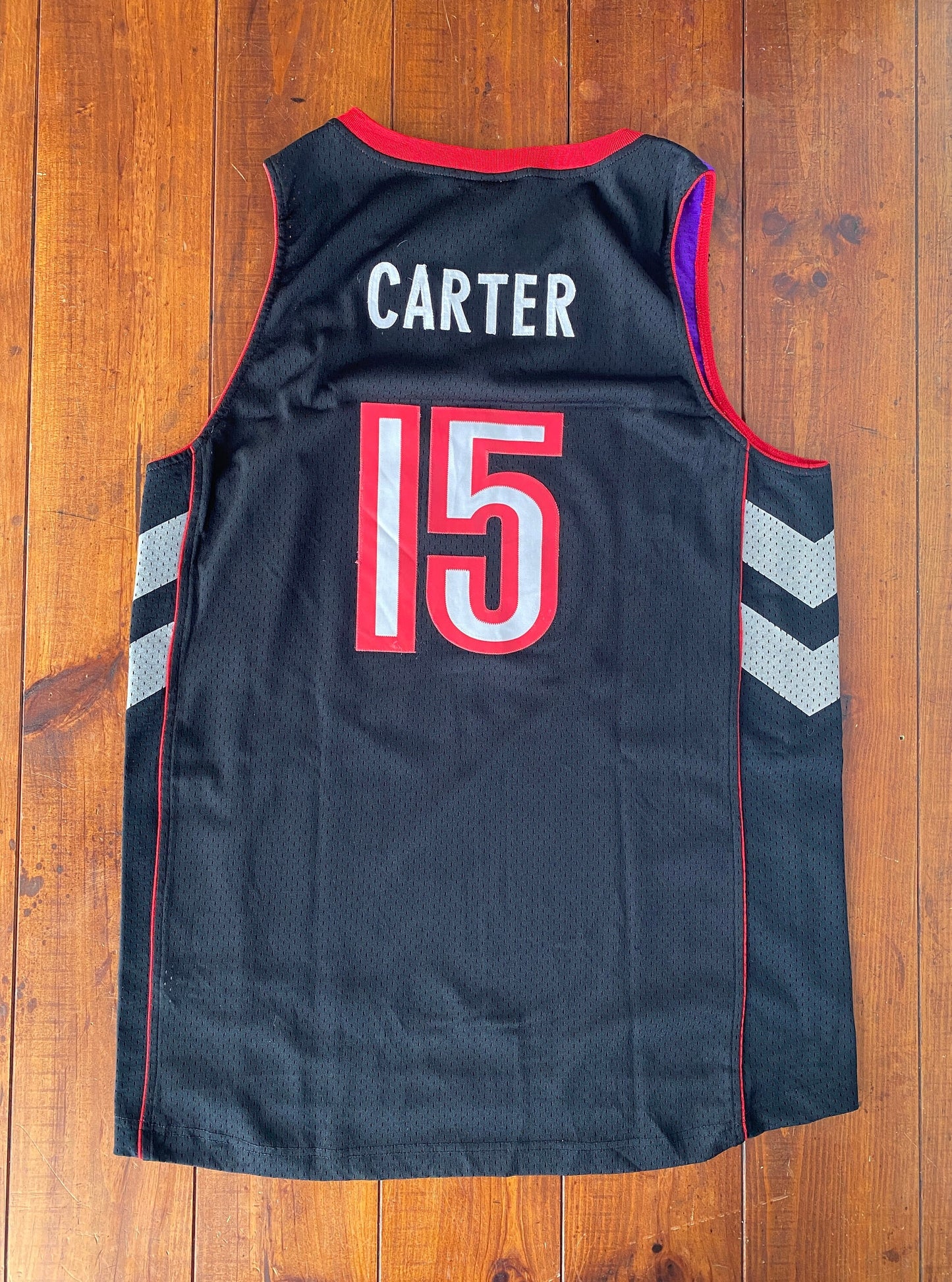 Size L. Vintage Toronto Raptors Vince Carter #15 Nike NBA Swingman Purple Jersey