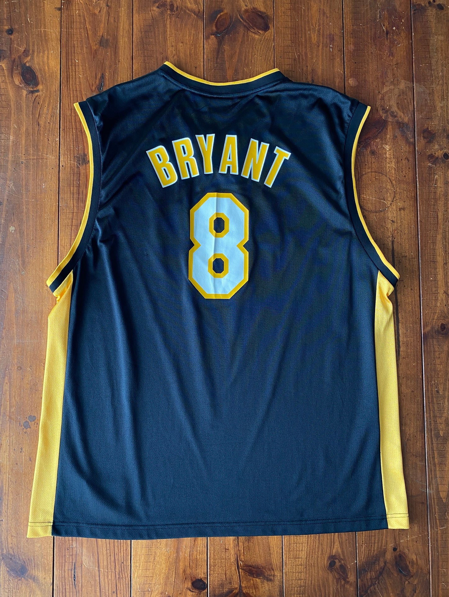 Size XXL. Kobe Bryant #8 Vintage Lakers Jersey by reebok