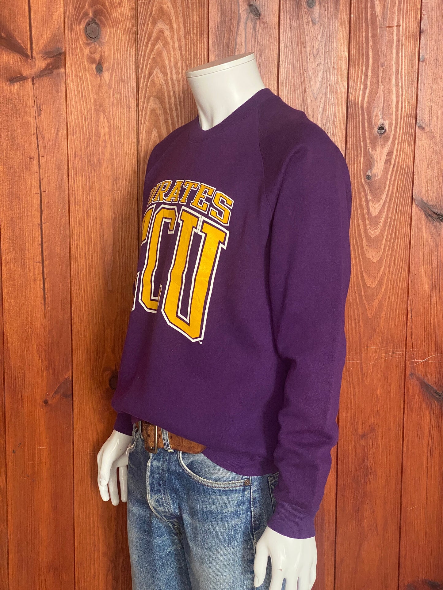 Size XL. Made In USA Vintage 80s Pirates ECU sweatshirt  made by Jerzees