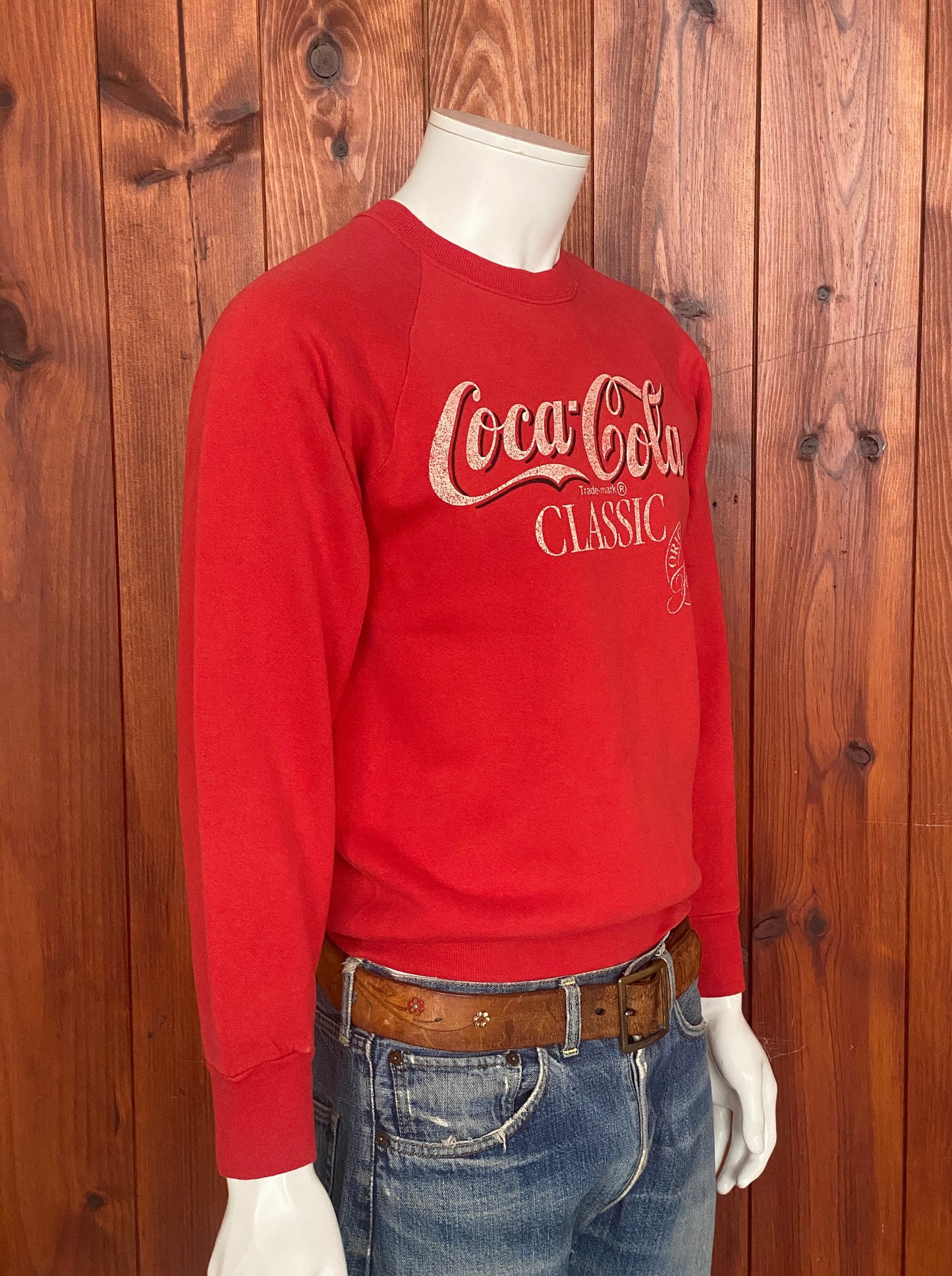 Size: M. Made In USA Fruit of the loom Coca cola 80s vintage sweatshirt