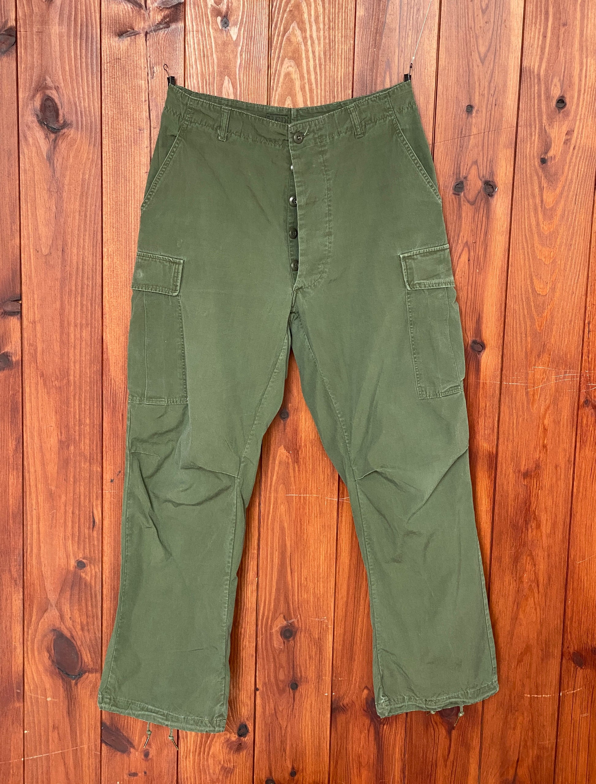 Medium Regular 1966 Authentic US Army Vietnam War Era OG-107 Jungle Pants | Vintage Military Apparel