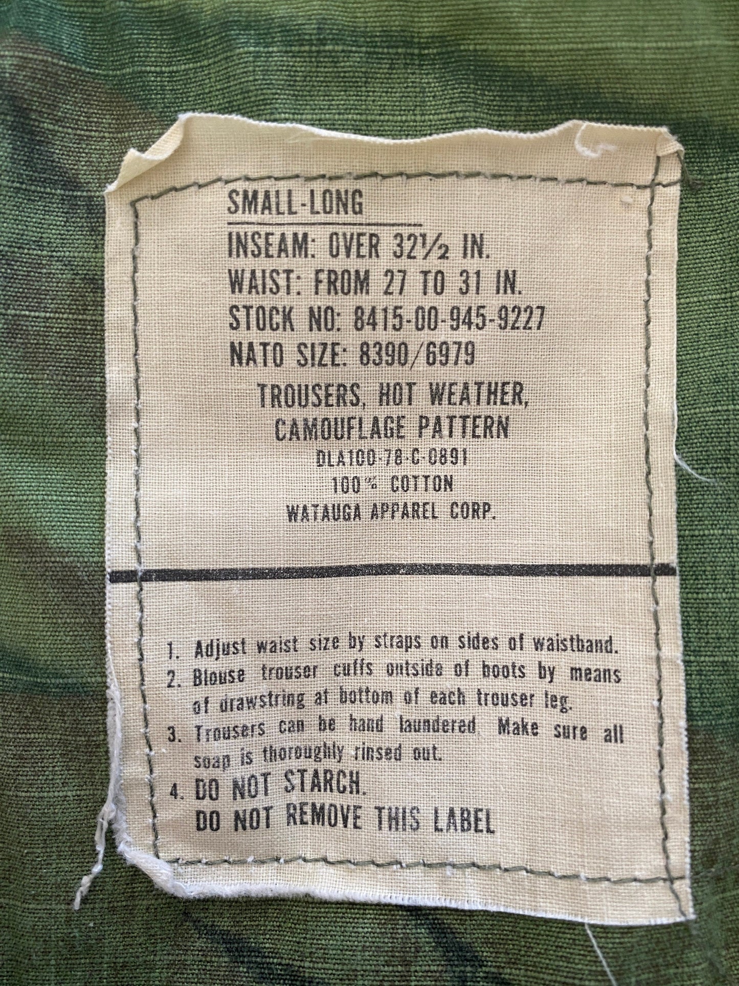 Small long. Authentic Vintage US Army 1978 Erld camouflage pants.