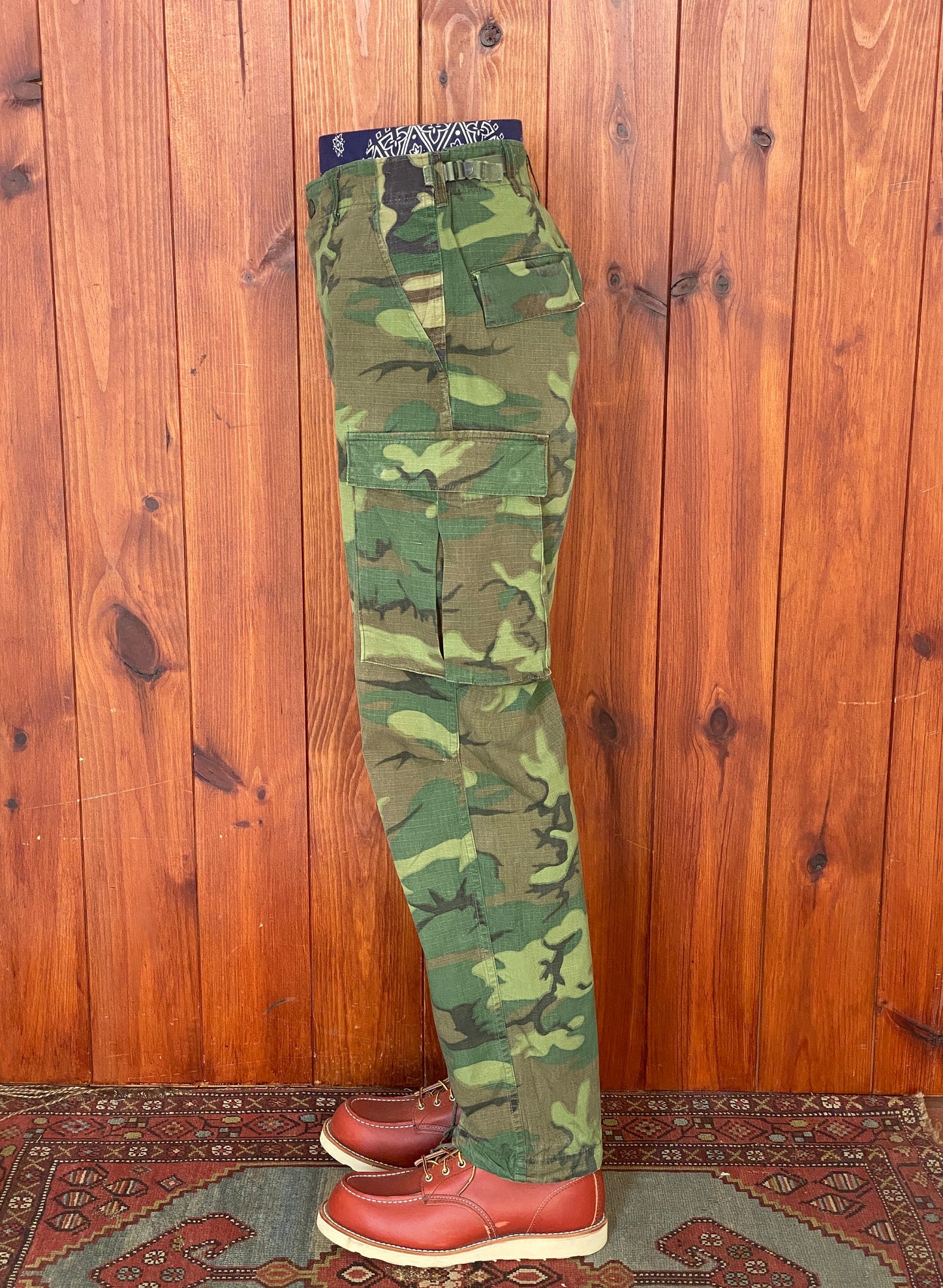 Small long. Authentic Vintage US Army 1978 Erld camouflage pants.