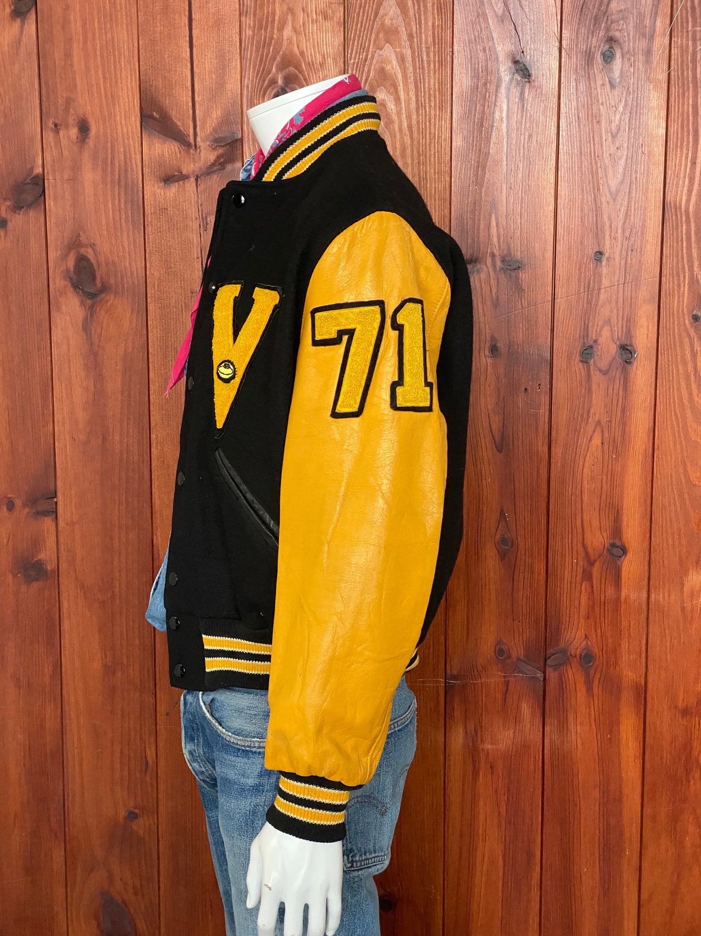 1971 Vintage Varsity Letterman Jacket with Leather Sleeves - Size 44 US (54 EU) | Made in USA | USA Vintage BCN