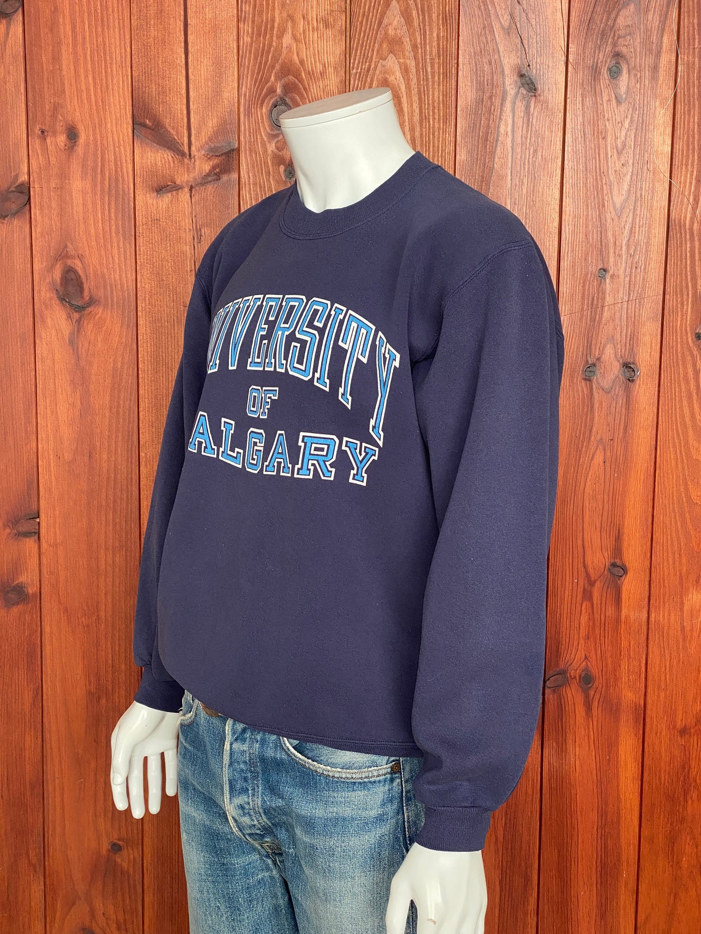 X Large. 90s Vintage sweatshirt Made In USA