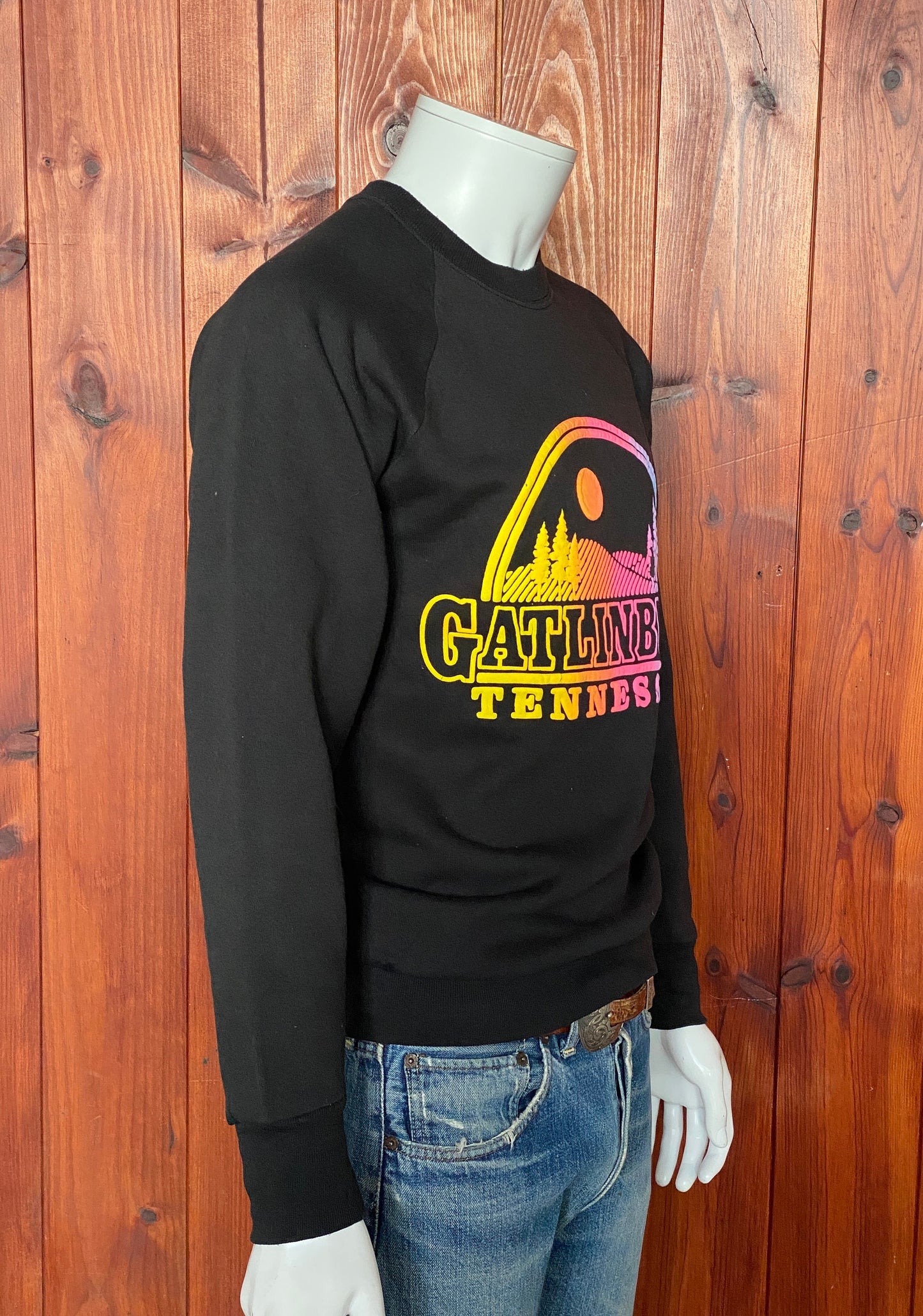 Large. 80s Vintage sweatshirt Made In USA