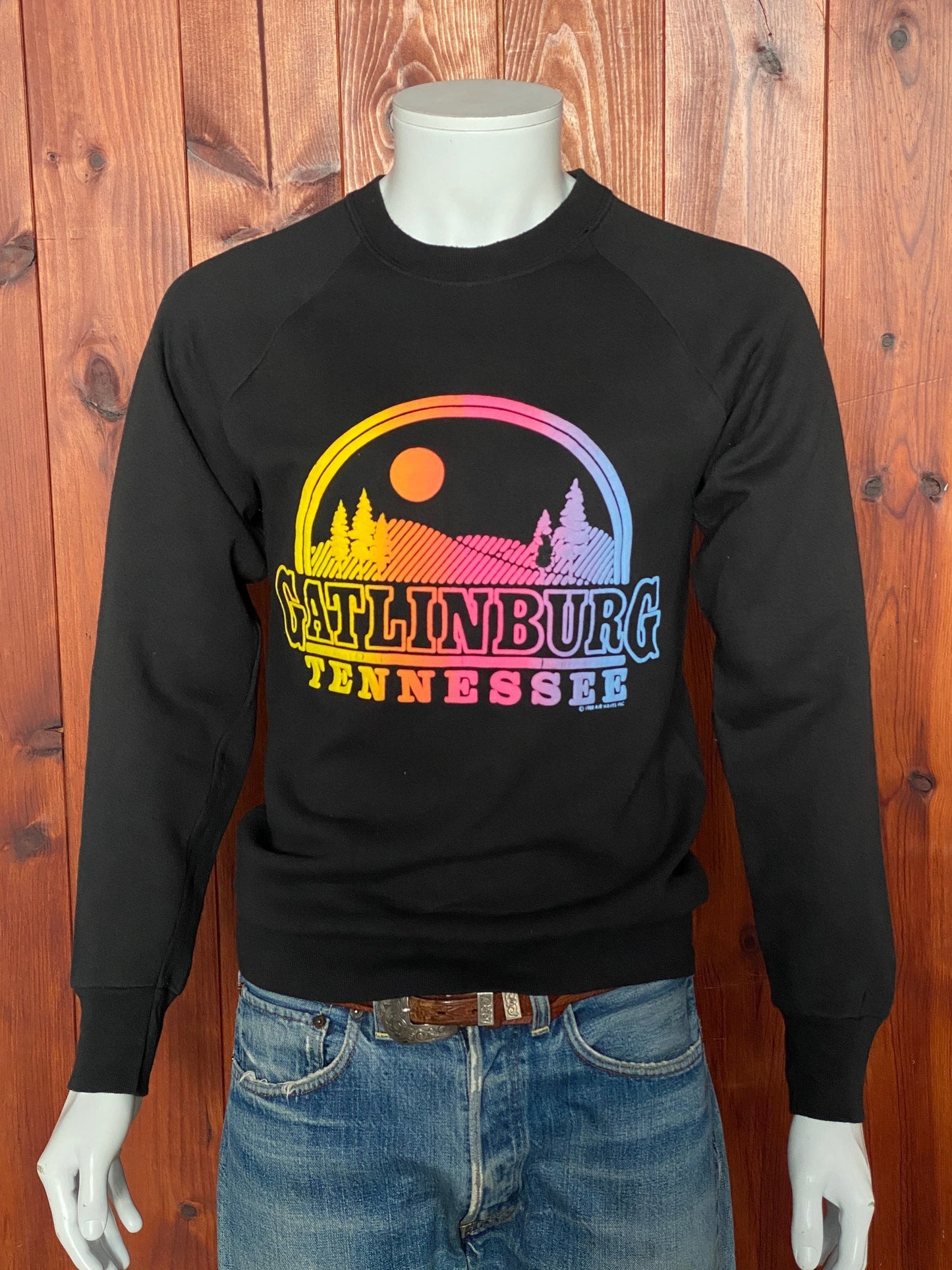 Large. 80s Vintage sweatshirt Made In USA