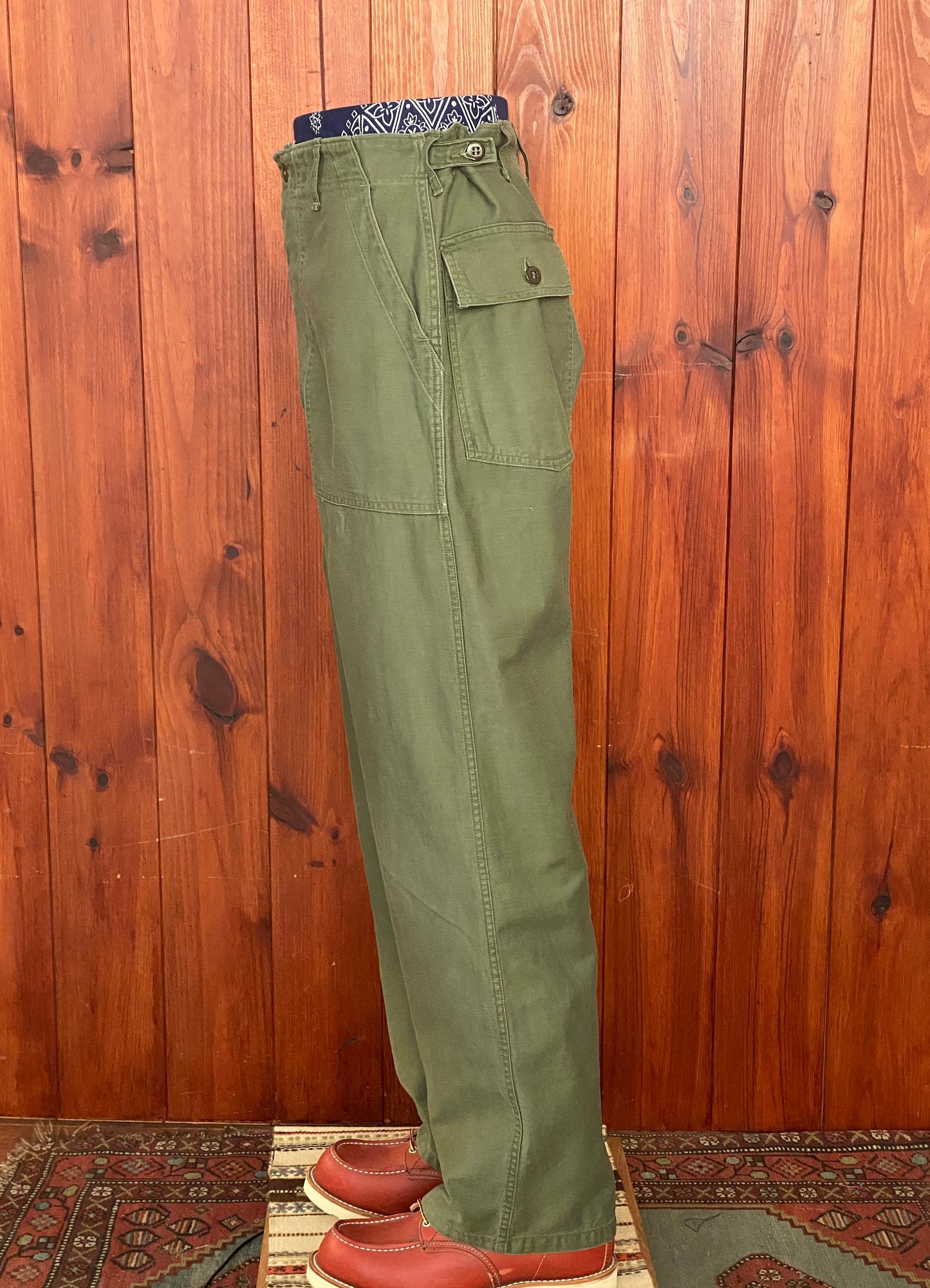 Size Med. Authentic 60s Vietnam war era OG-107 fatigue pants