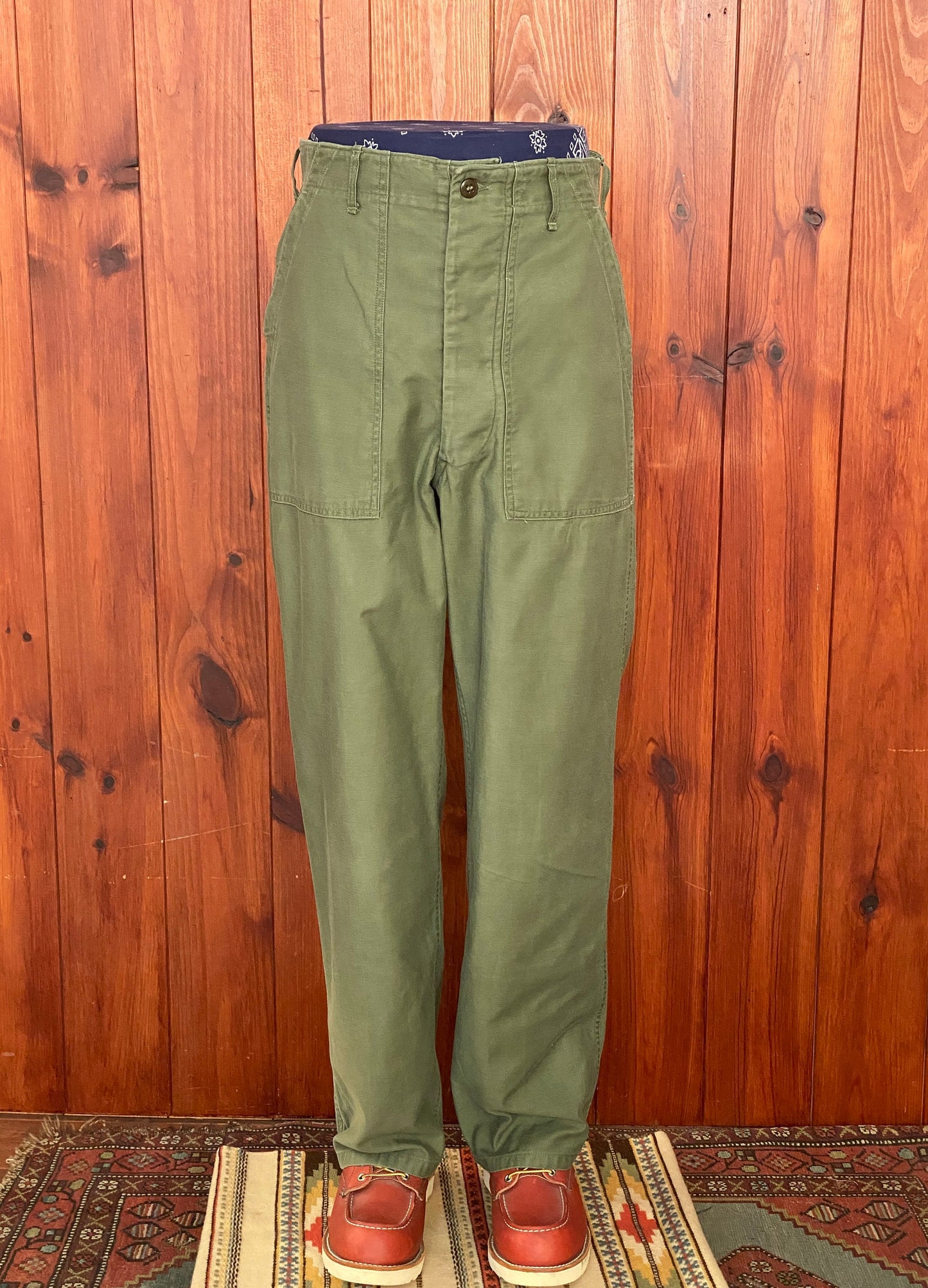 Size Med. Authentic 60s Vietnam war era OG-107 fatigue pants