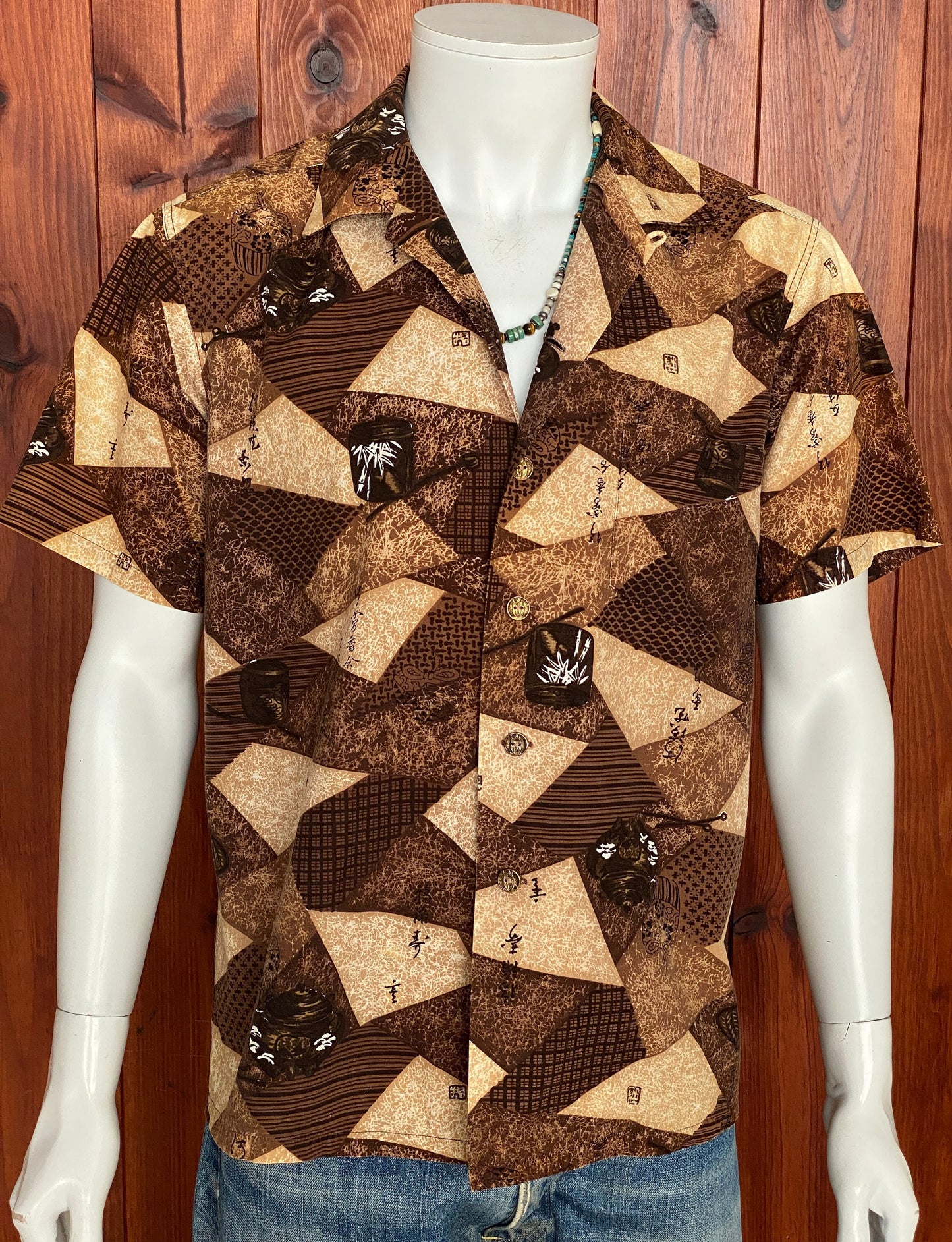 Vintage 60s Hawaiian thin cotton shirt, size Medium - Authentic tropical style and lightweight comfort for your wardrobe.