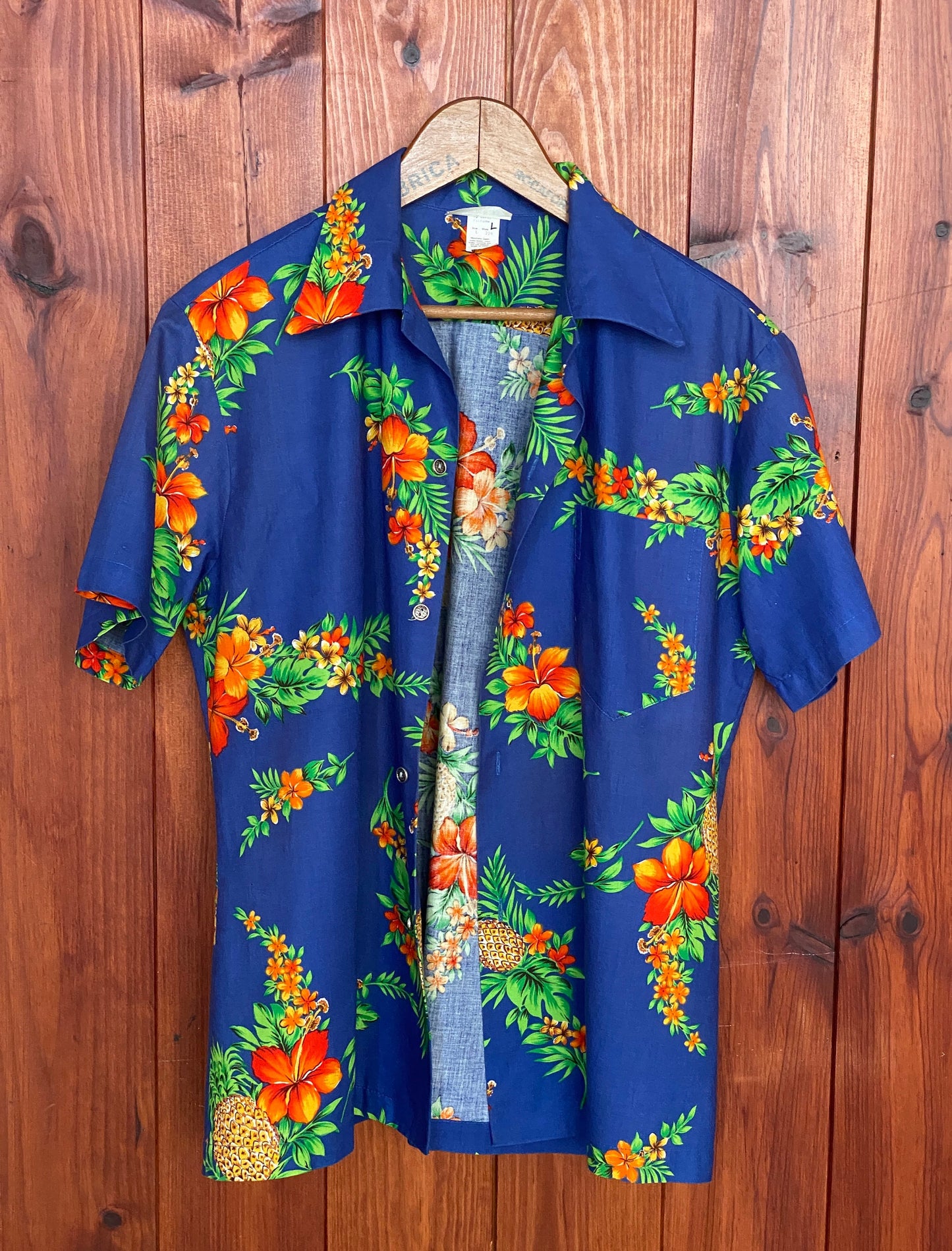 Large vintage 80s Hawaiian cotton shirt made in Hawaii - retro island style.