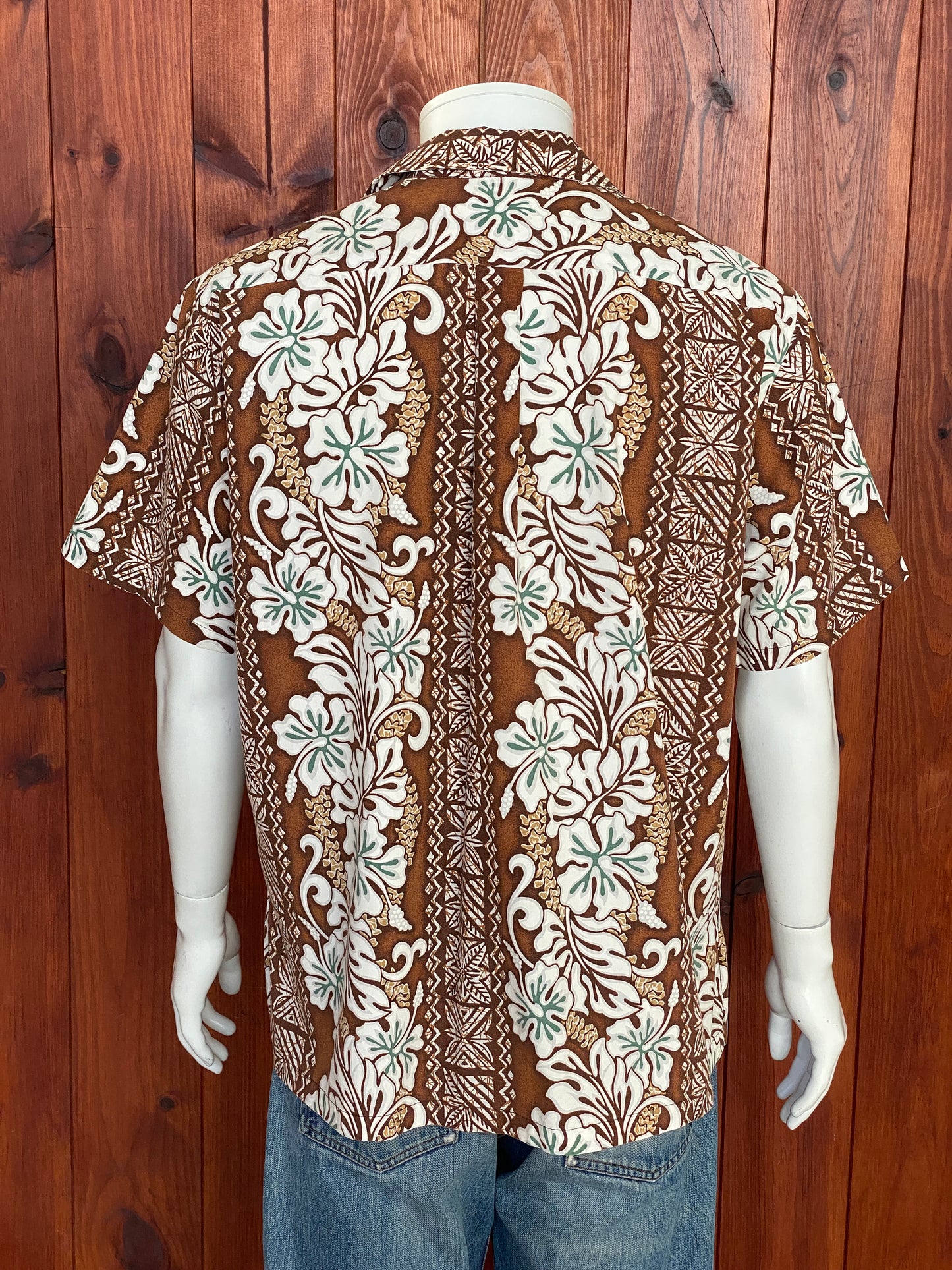 Large vintage 80s Hawaiian thin cotton shirt made in Hawaii - retro island fashion.