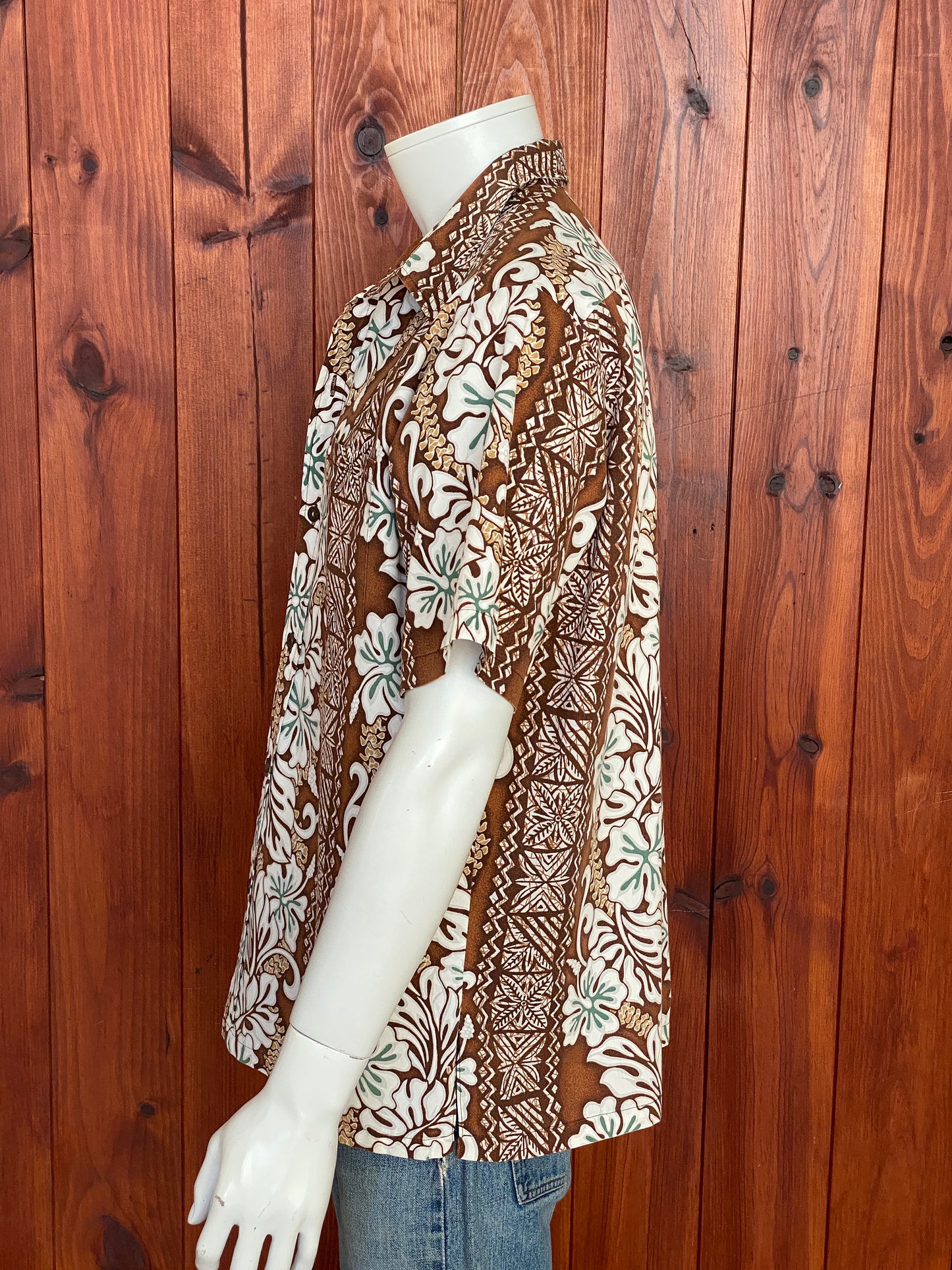 Large vintage 80s Hawaiian thin cotton shirt made in Hawaii - retro island fashion.