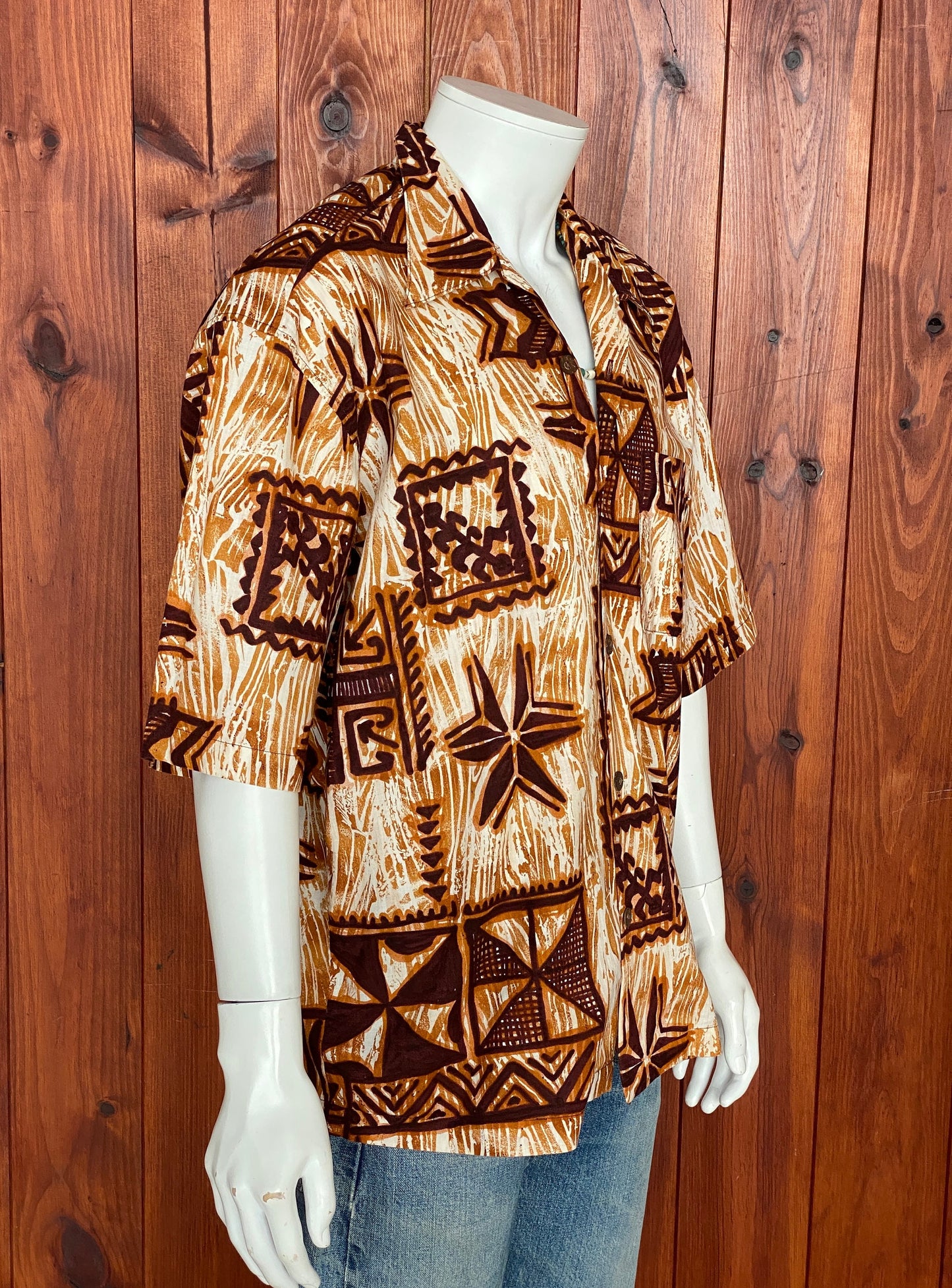 Oversized Medium Size Vintage 90s Hawaiian Cotton Shirt - Retro Island Collectible