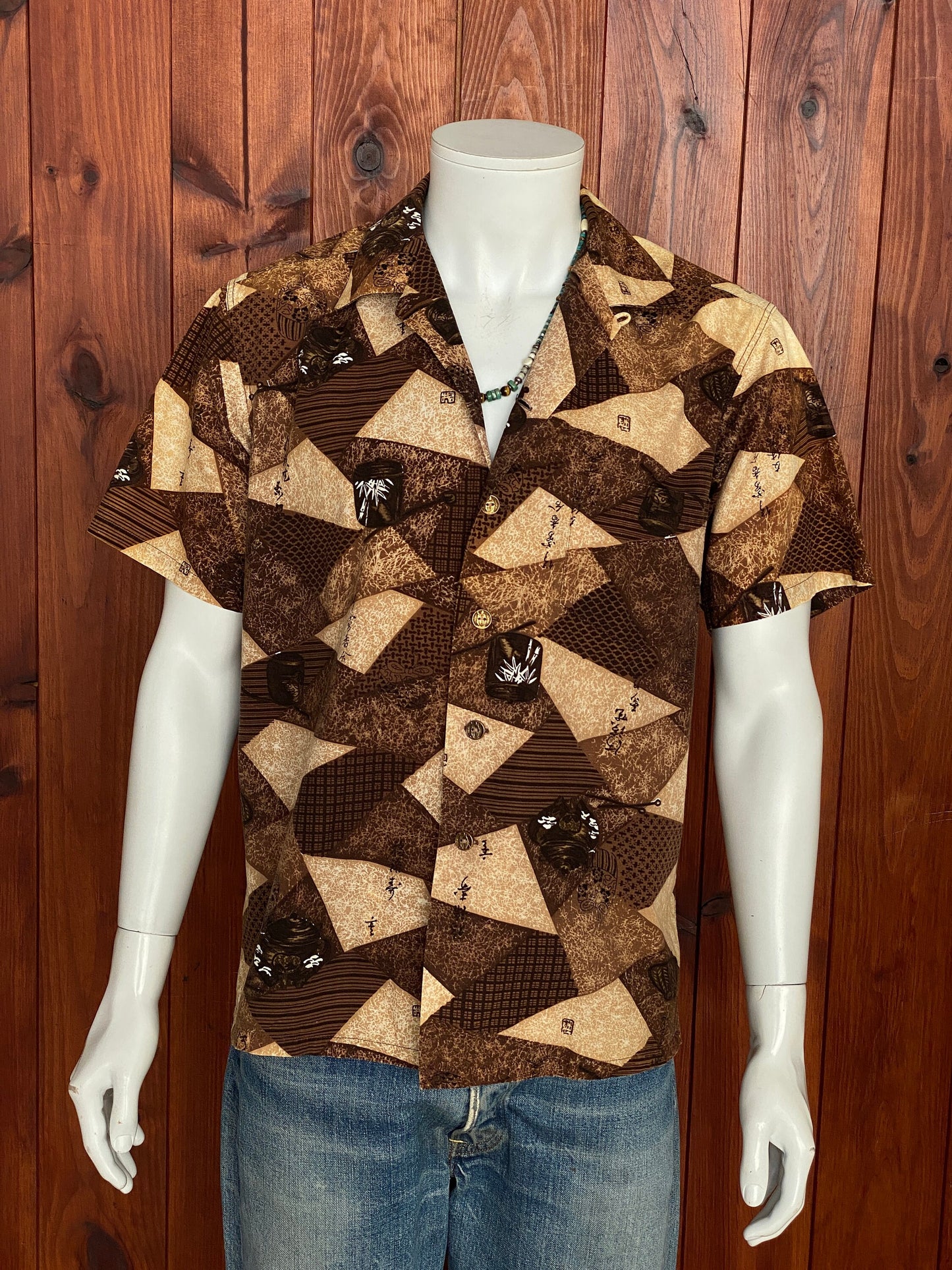 Vintage 60s Hawaiian thin cotton shirt, size Medium - Authentic tropical style and lightweight comfort for your wardrobe.