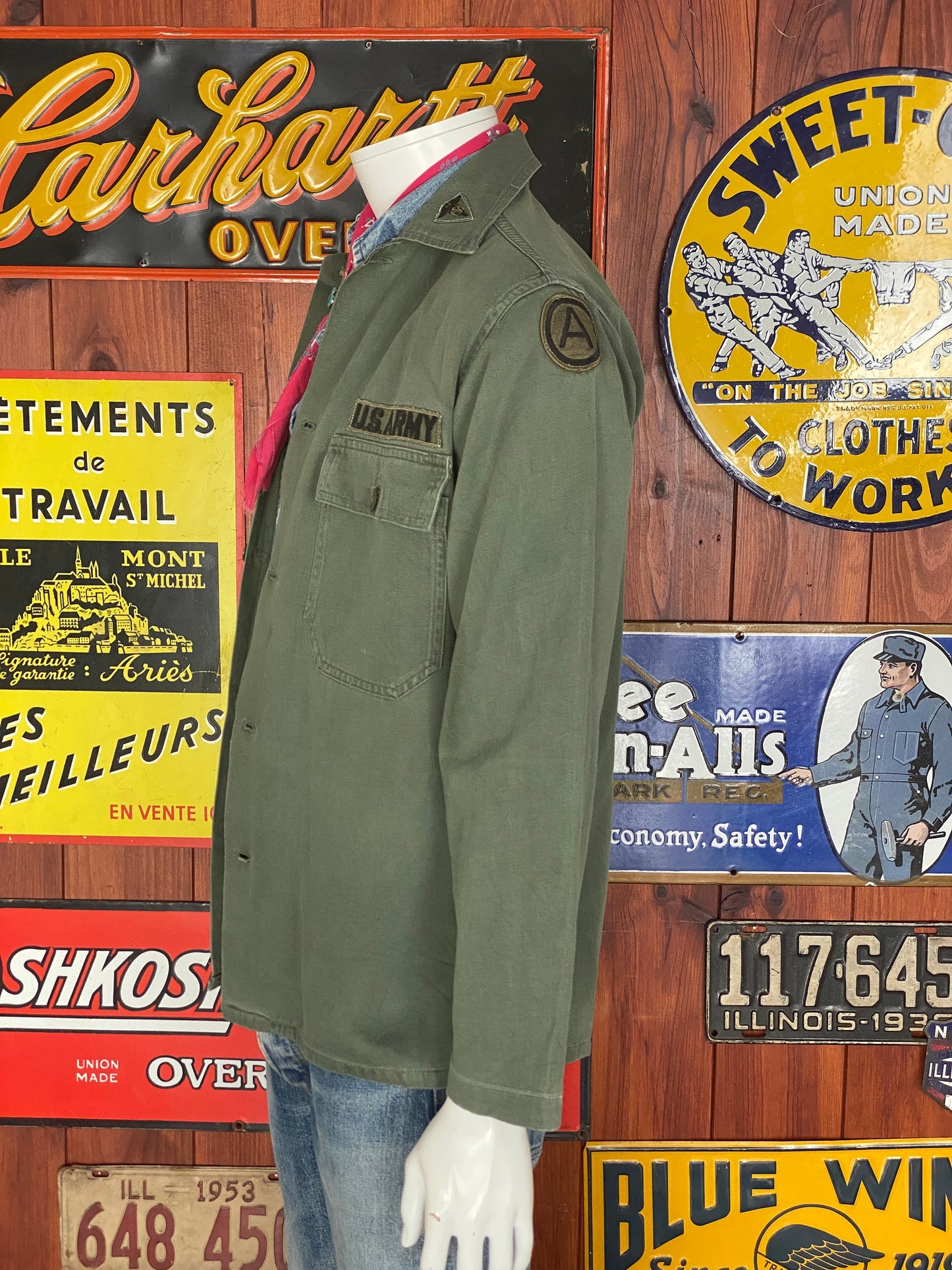Medium Authentic 60s Vintage US Army Vietnam War Era OG-107 Fatigue Shirt | Military Collectible
