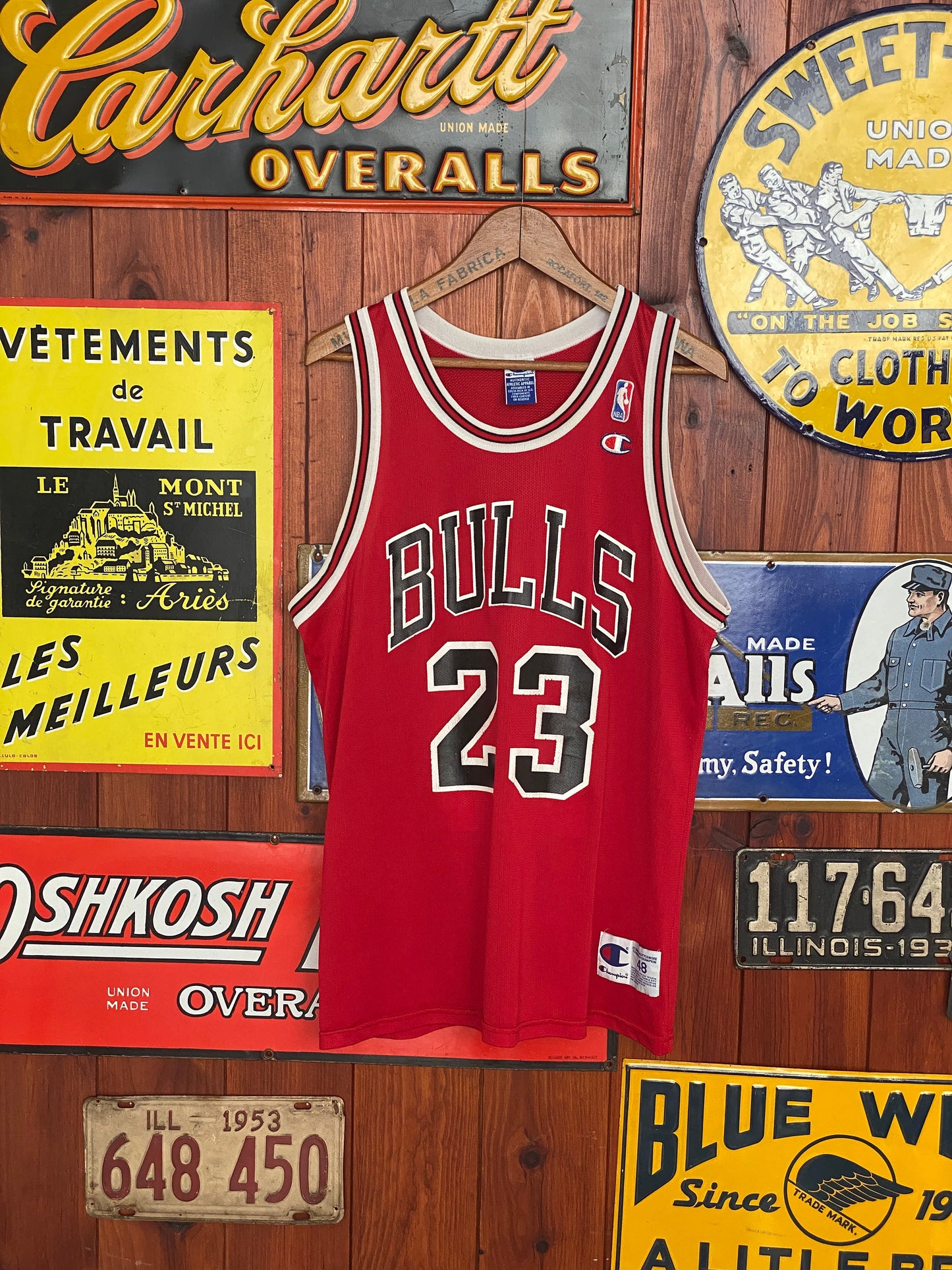 Size 48. Vintage 90s Bulls NBA jersey, Player Jordan #23 Made by Champion