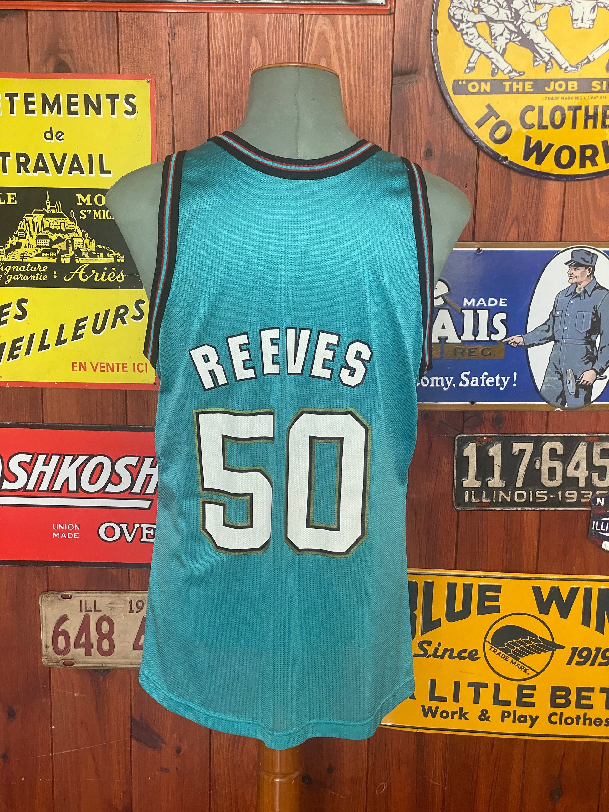 Vintage 90s NBA Grizzlies Bryant Reeves #50 Champion jersey, size 44 - back view.