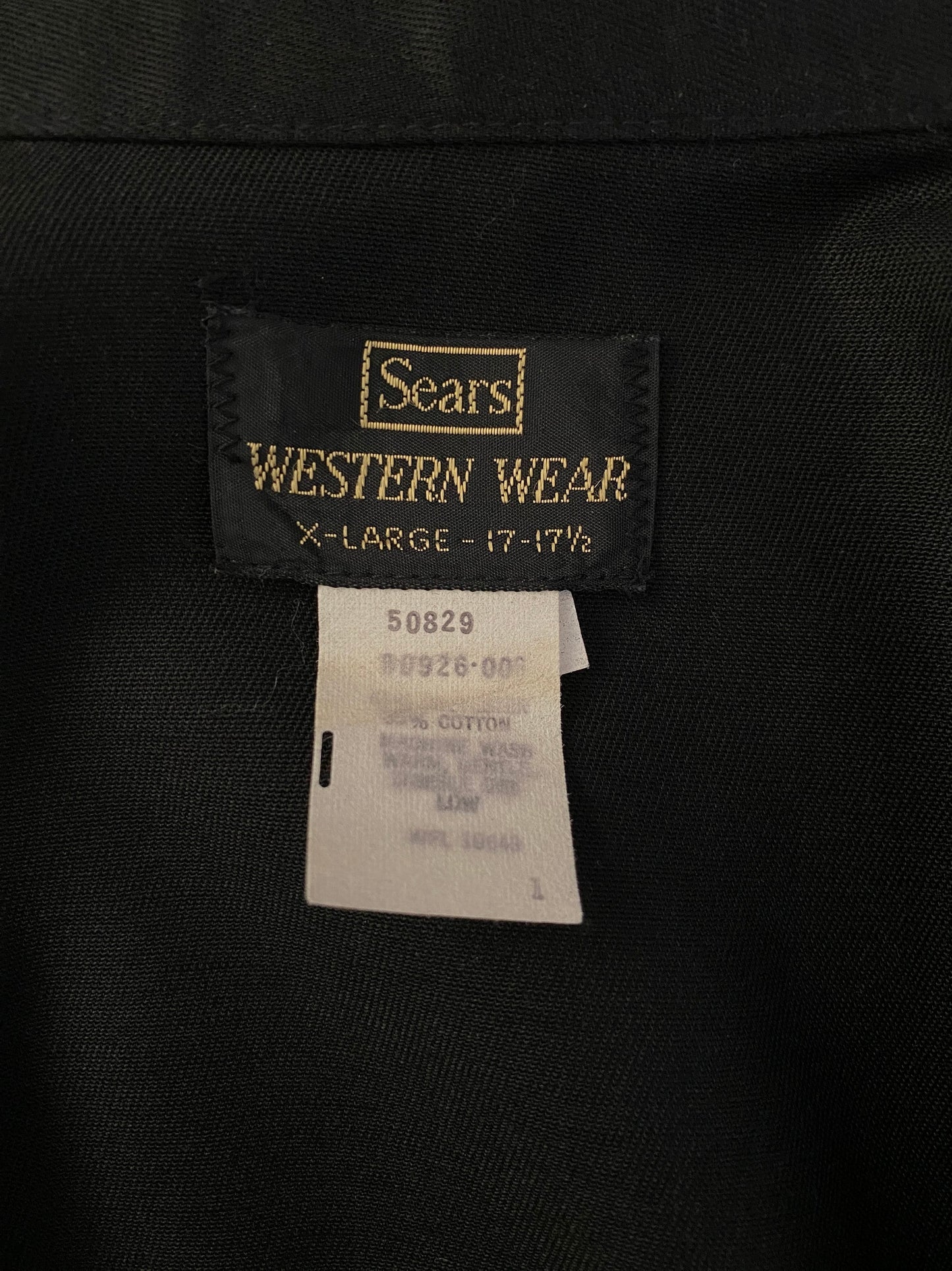 Size XL. Vintage 70s embroidered Sears western shirt