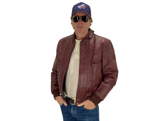 Size 42US / 52EU  Vintage 80s men leather jacket made by Wilson