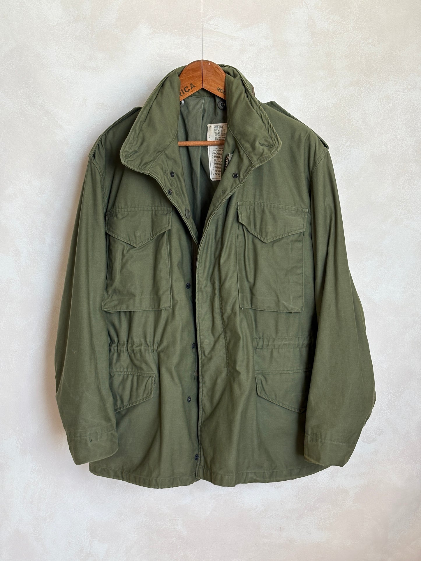 Medium Reg. Authentic 1980 US Army M-65 field jacket Military- Made by John Ownbey