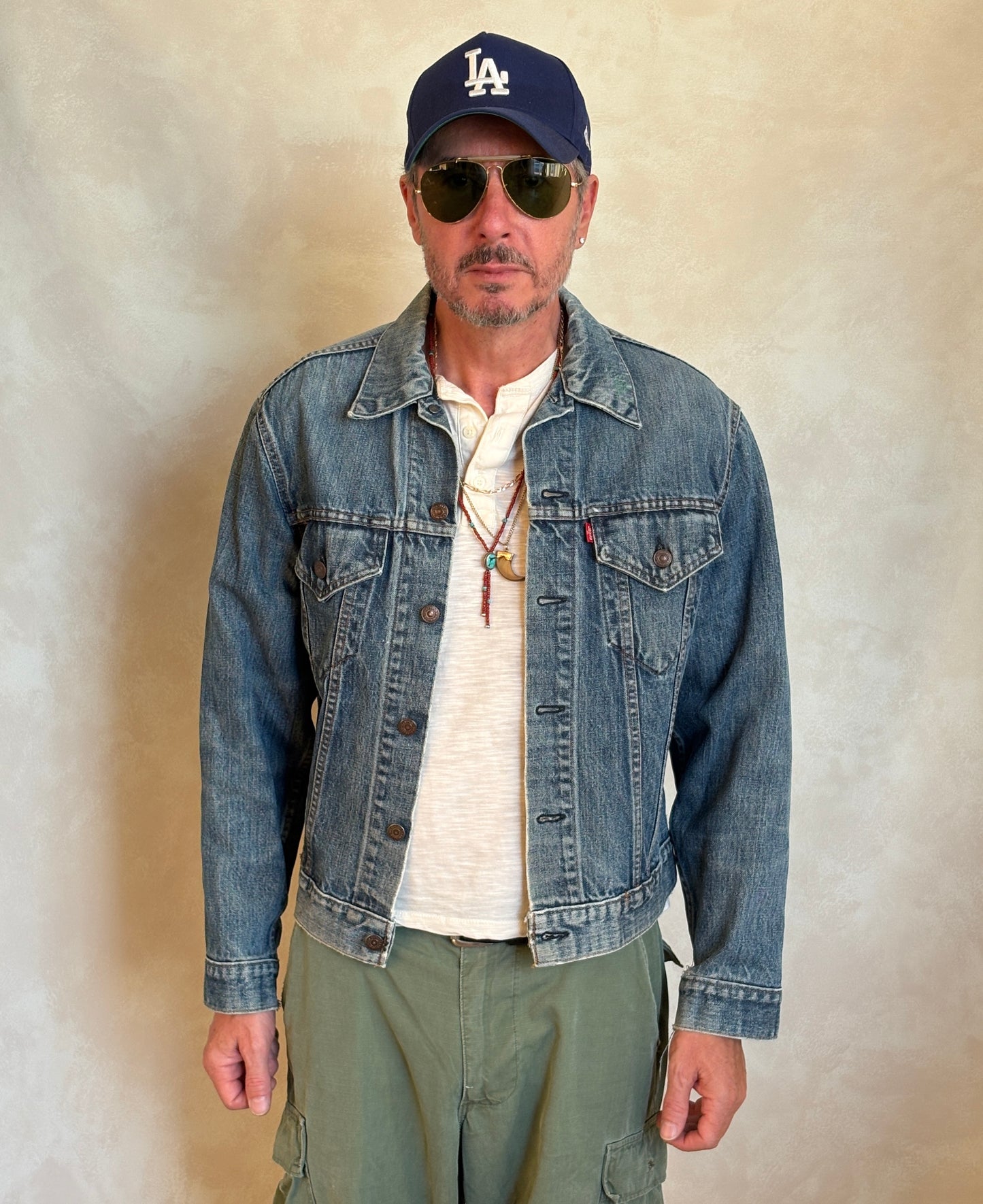 Size 42US / 52EU. Vintage late 70s 70505 Levis 2 pockets made in USA