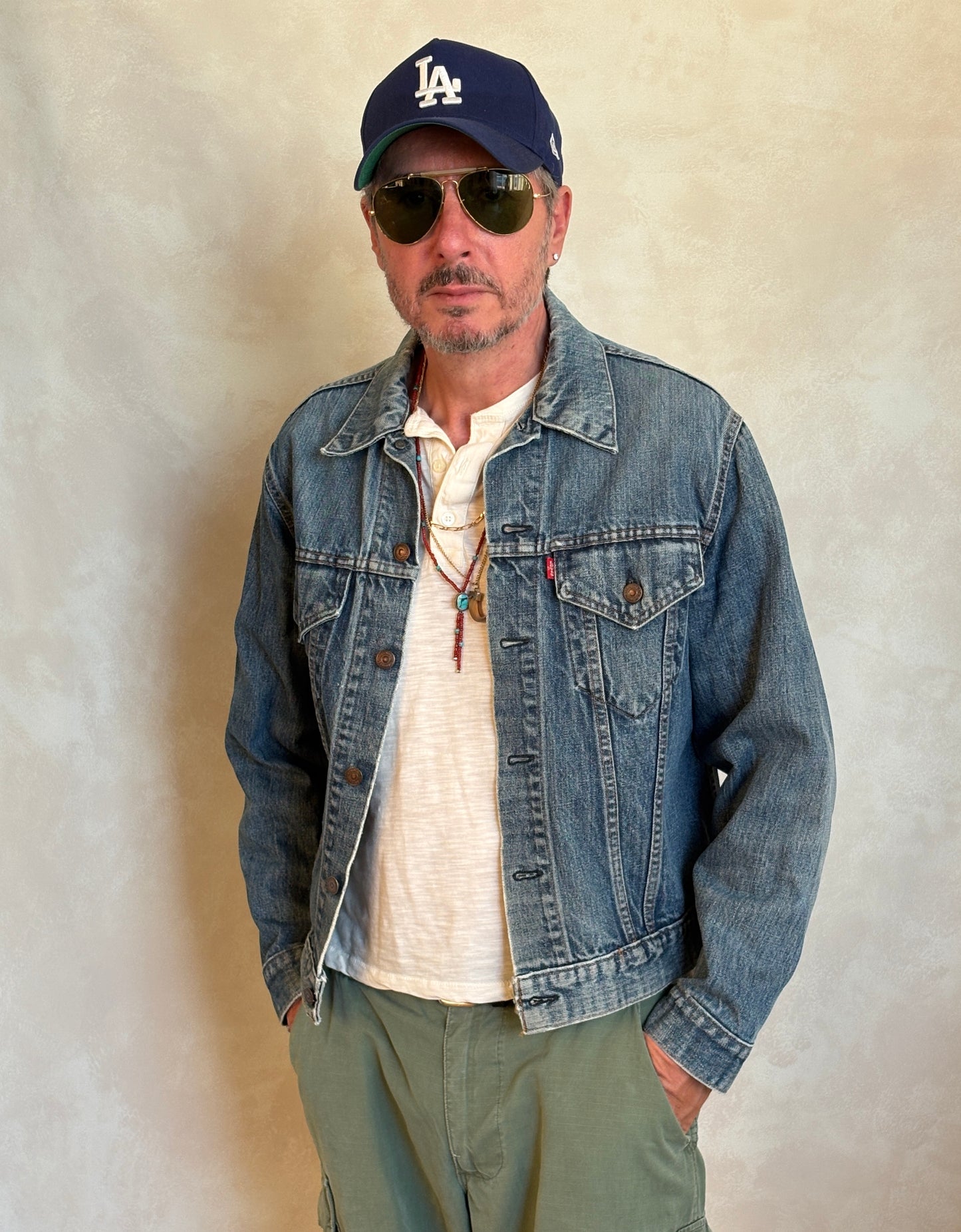 Size 42US / 52EU. Vintage late 70s 70505 Levis 2 pockets made in USA
