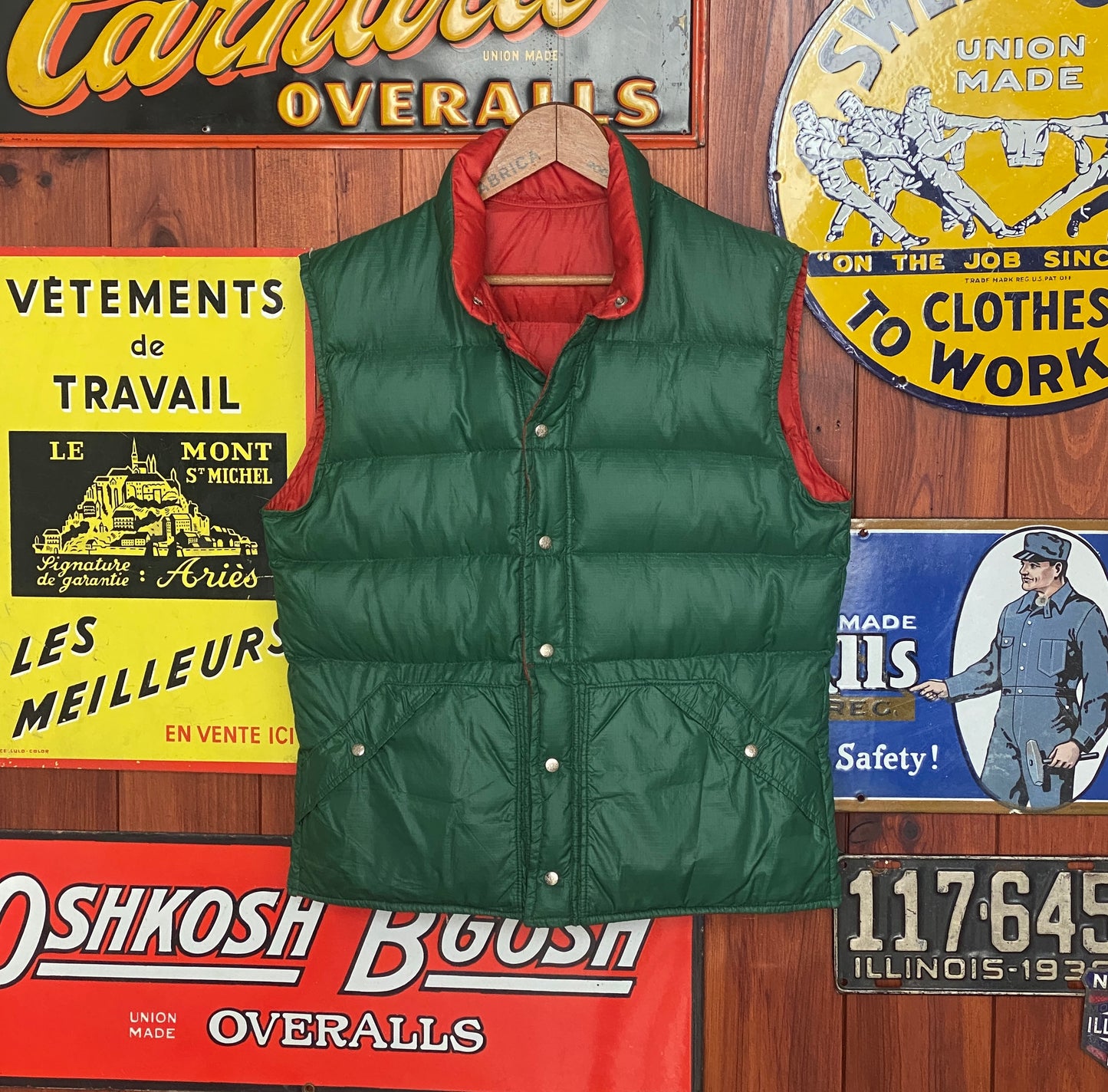 Size Med. Vintage reversible down vest