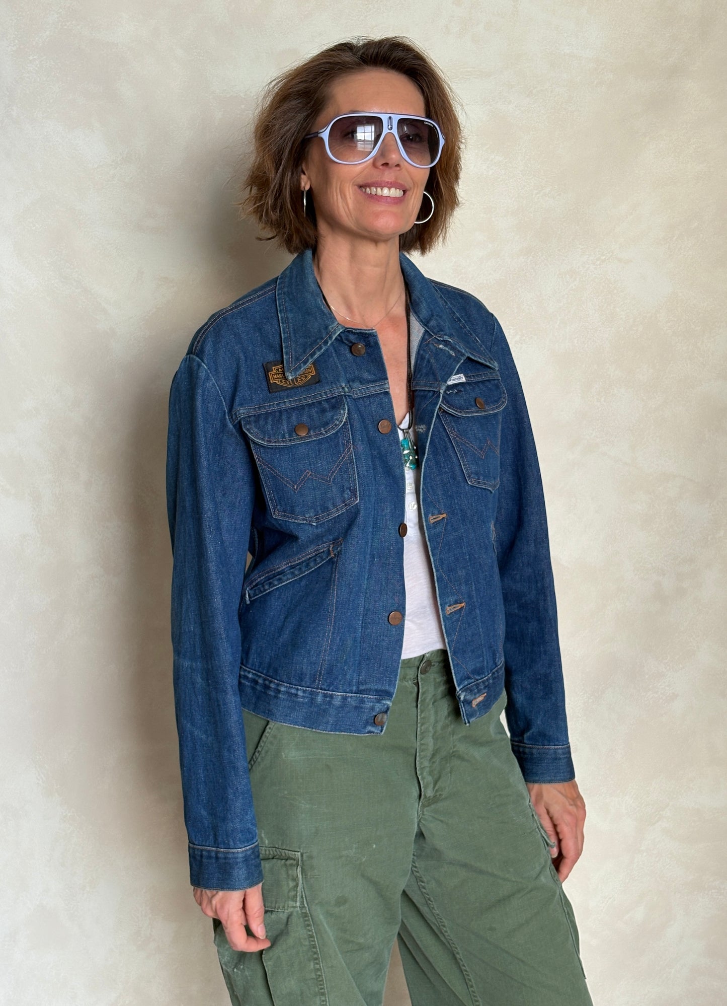 Size 36US / 46EU . Vintage 80s Wrangler Denim Jacket – 4 Pockets – Made in USA -Harley patch-