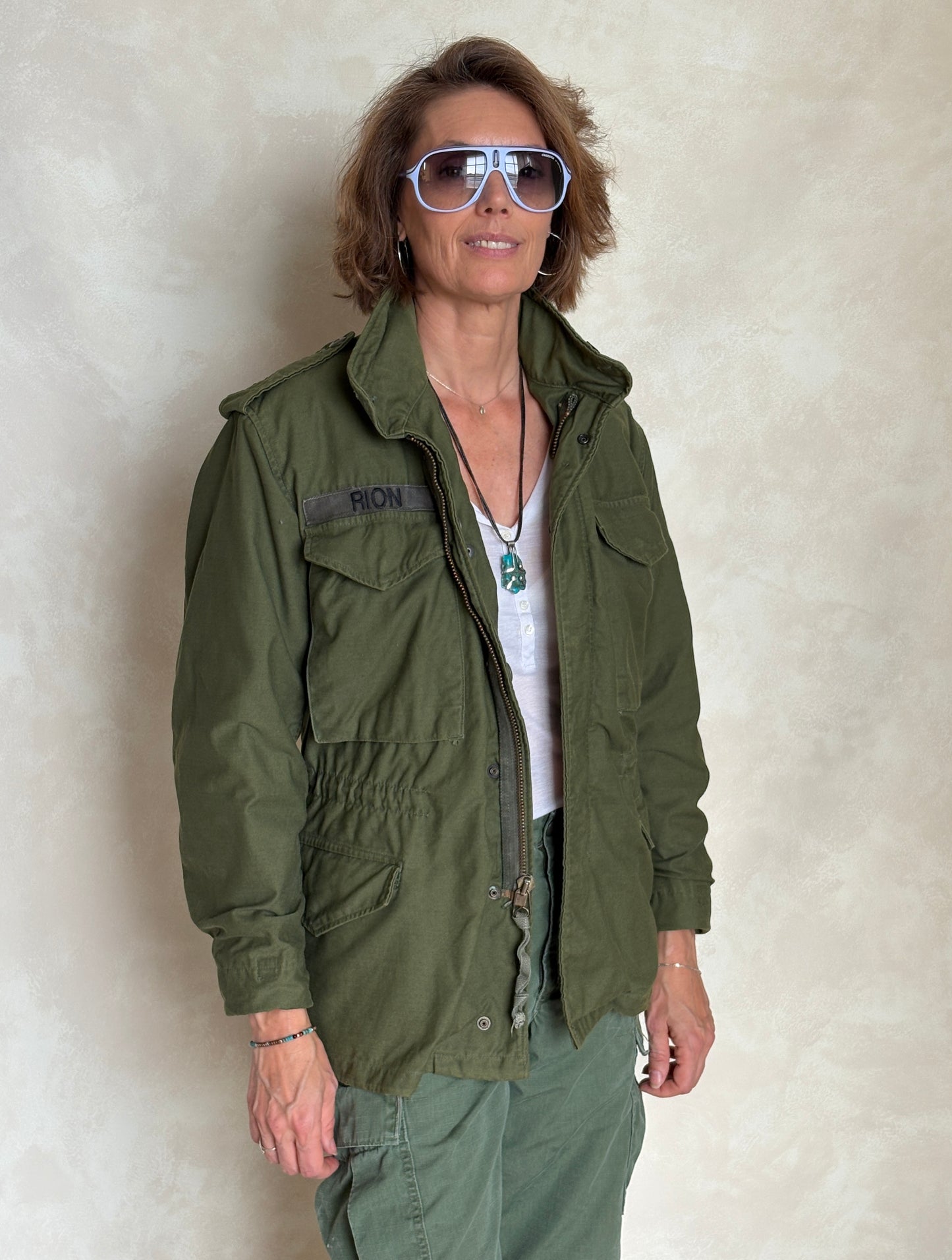 X Small Short. Authentic 1982 US Army M-65 field jacket Military