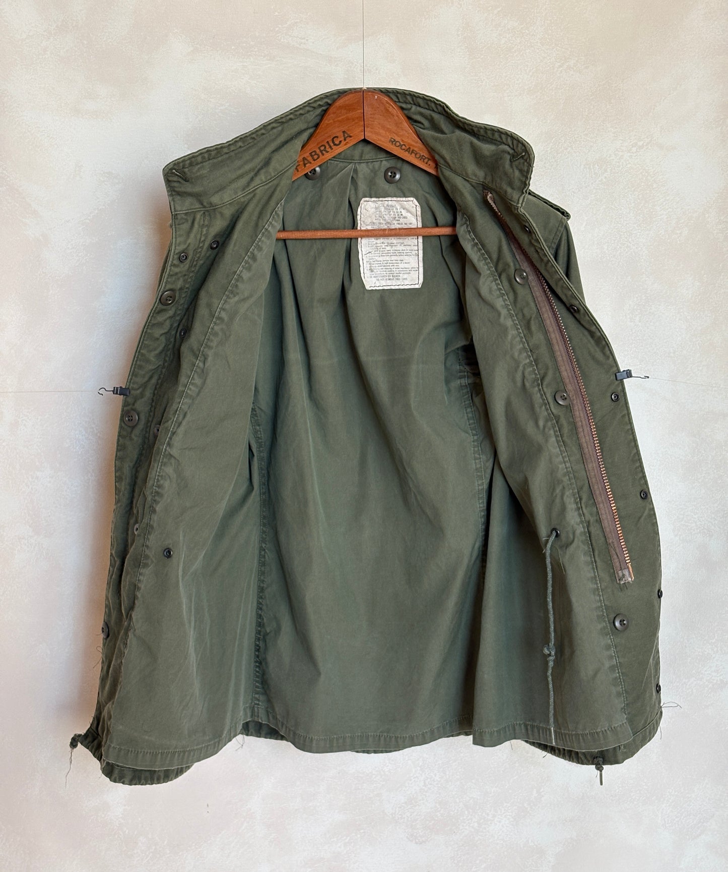 X Small Reg. Authentic 1980 US Army M-65 field jacket Military