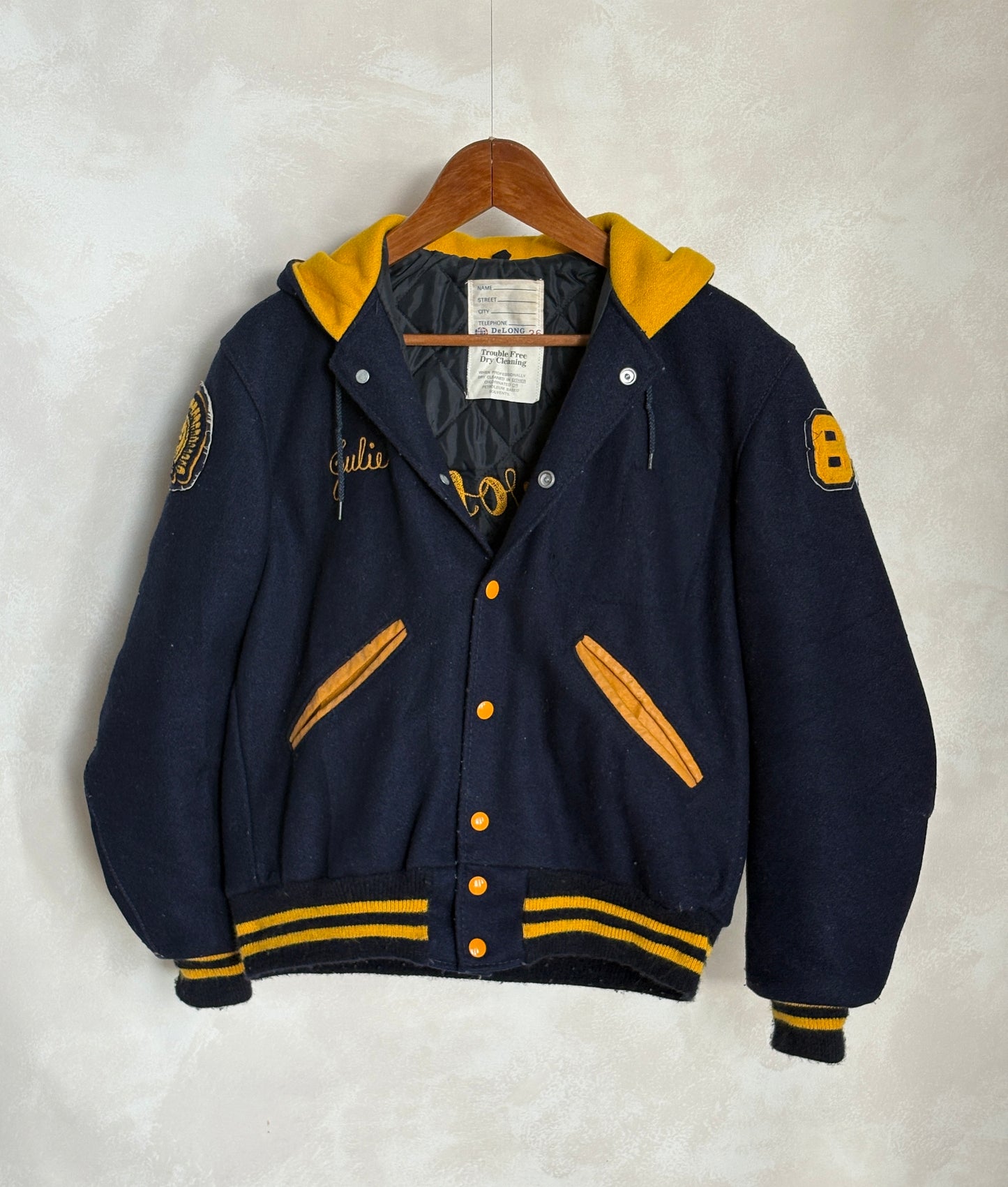 Large. Vintage 60s Varsity wool and leather jacket Made in USA