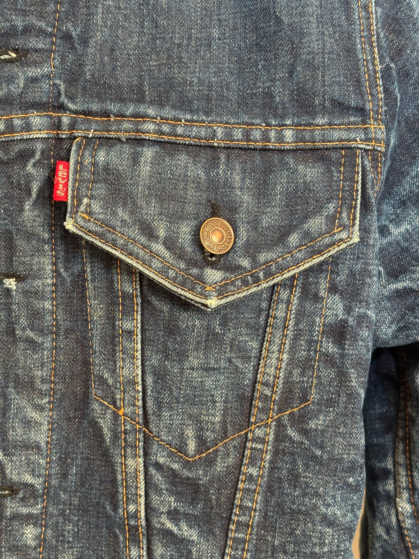 Size 38US / 48EU. Levis 70505 –  Vintage Early 70s 2 pocket Levi’s lined Denim Jacket 70505 – Single Stitch, Made in USA