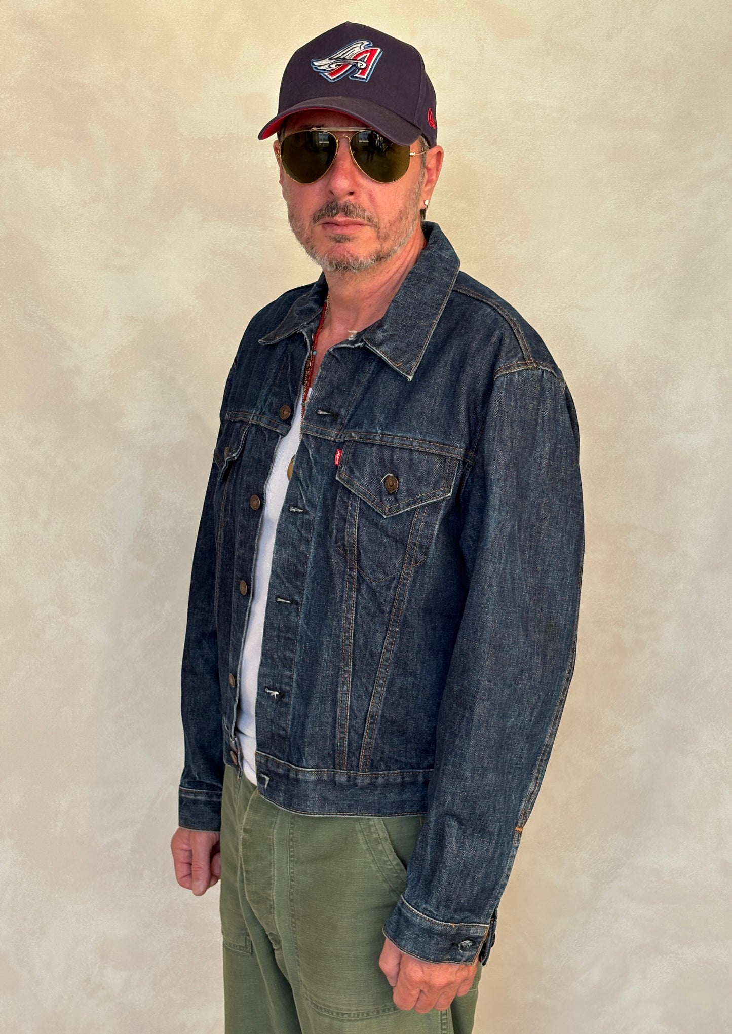 Size 46US / 56EU. Vintage Early 70s 2 pocket Levi’s Denim Jacket 70505 – Single Stitch, Made in USA