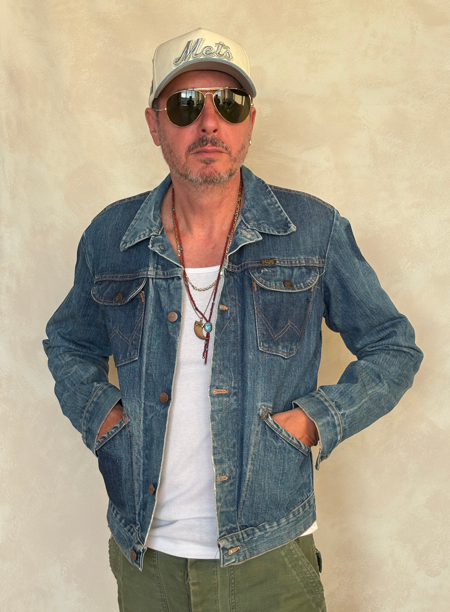 Size 40 Long US.  Authentic 70s Wrangler denim jacket -4 pockets- Made in the USA