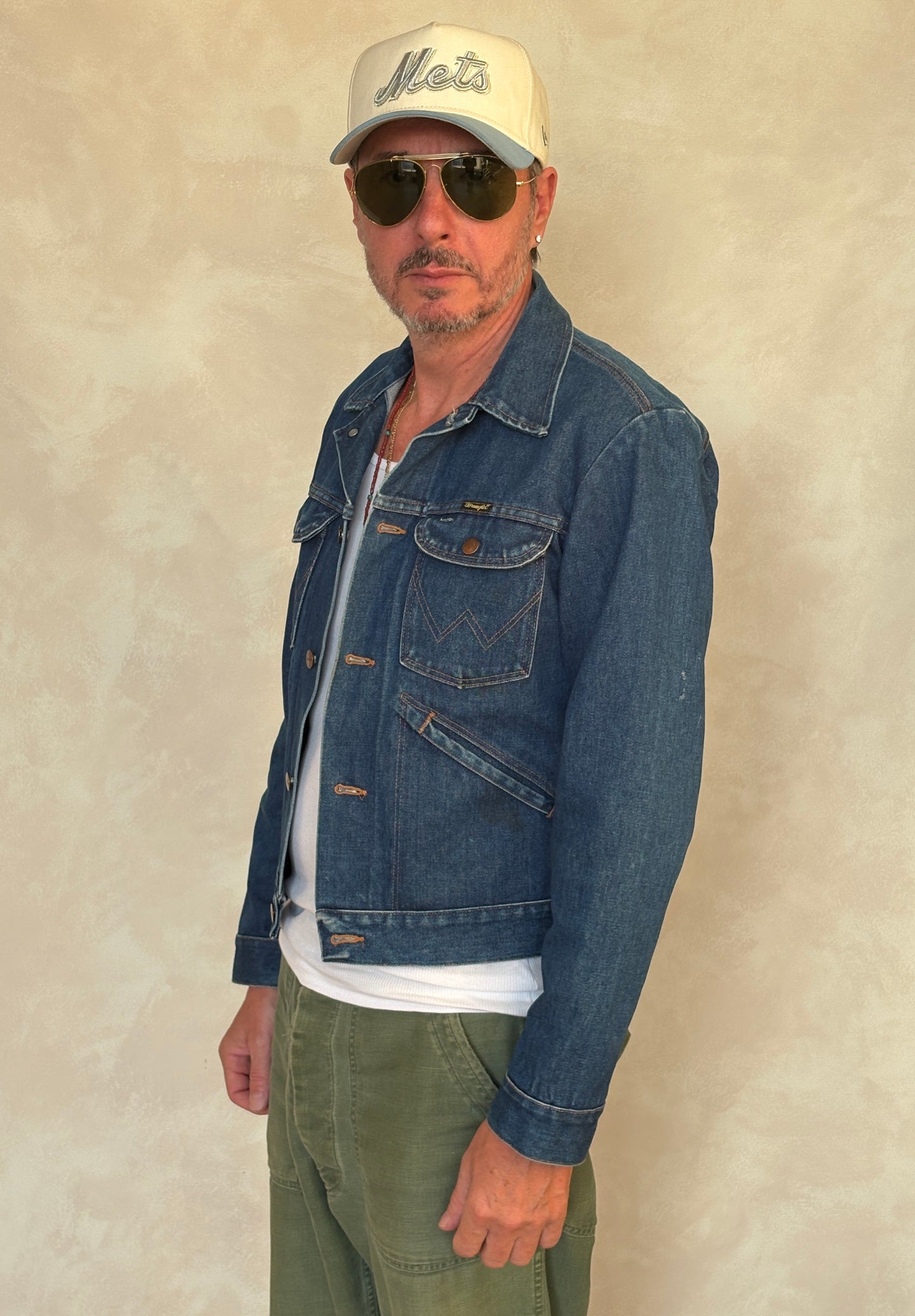 Size 38US / 48EU Authentic 80s Wrangler denim jacket -4 pockets- Made in the USA