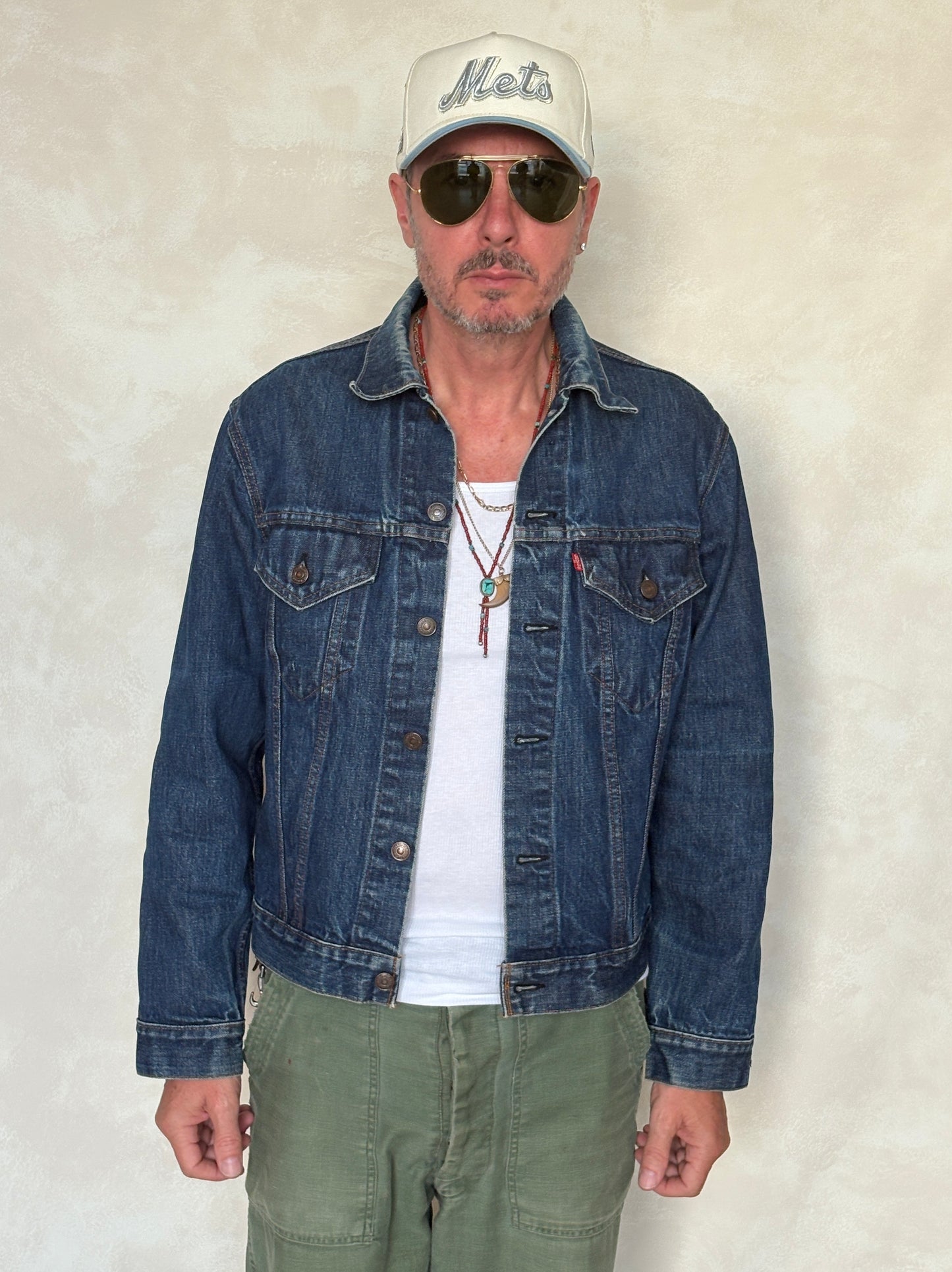 Size 42US / 52EU. Vintage 70s 2 pocket Levi’s Denim Jacket 70505 – Double Stitch, Made in USA