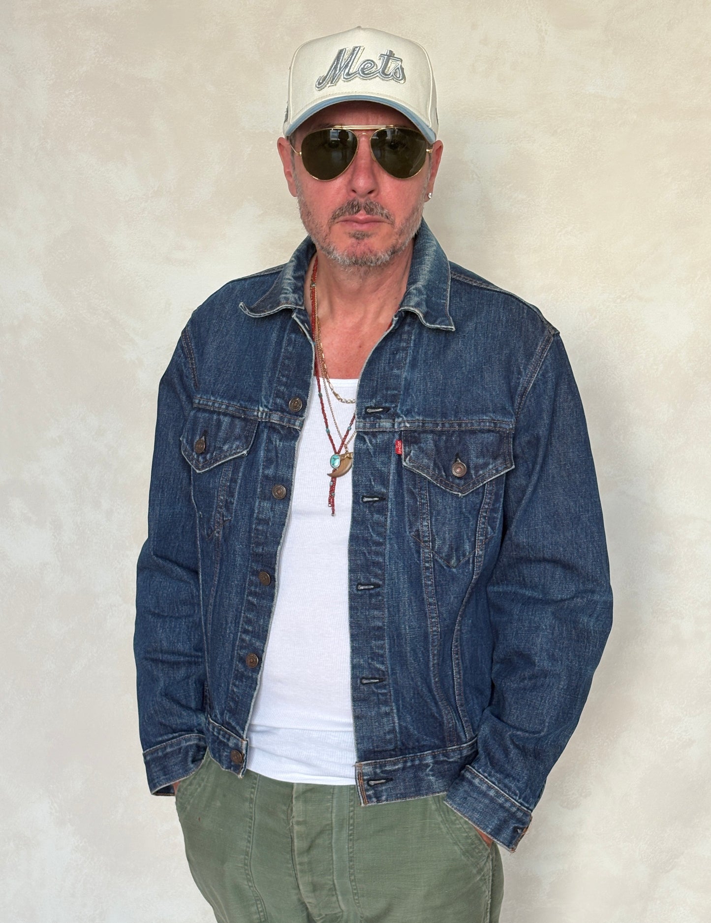 Size 42US / 52EU. Vintage 70s 2 pocket Levi’s Denim Jacket 70505 – Double Stitch, Made in USA