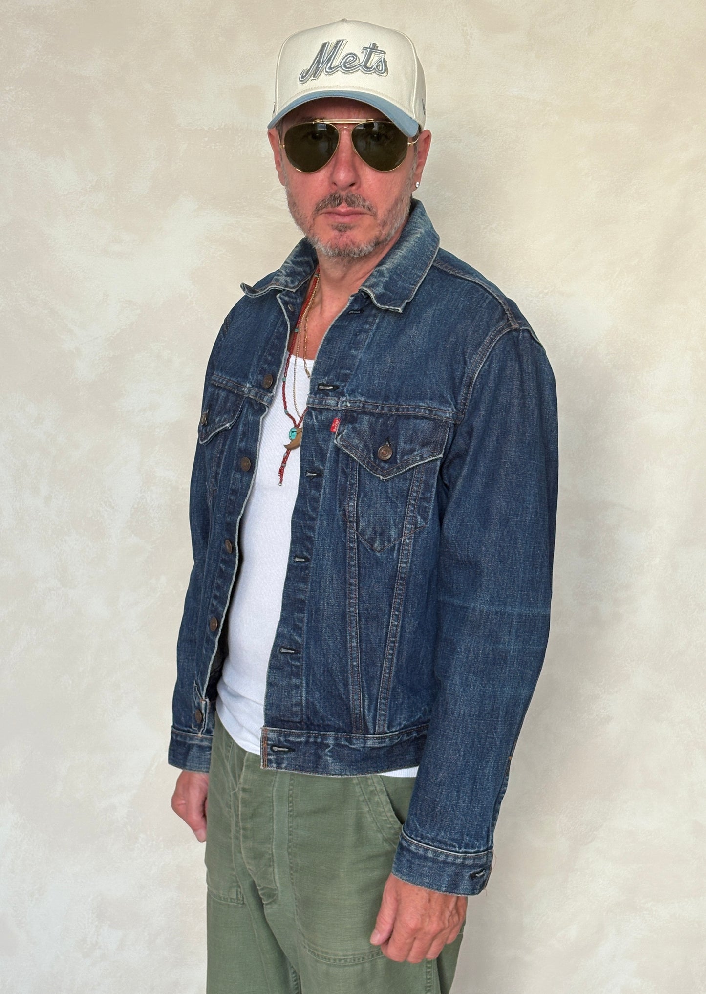 Size 42US / 52EU. Vintage 70s 2 pocket Levi’s Denim Jacket 70505 – Double Stitch, Made in USA