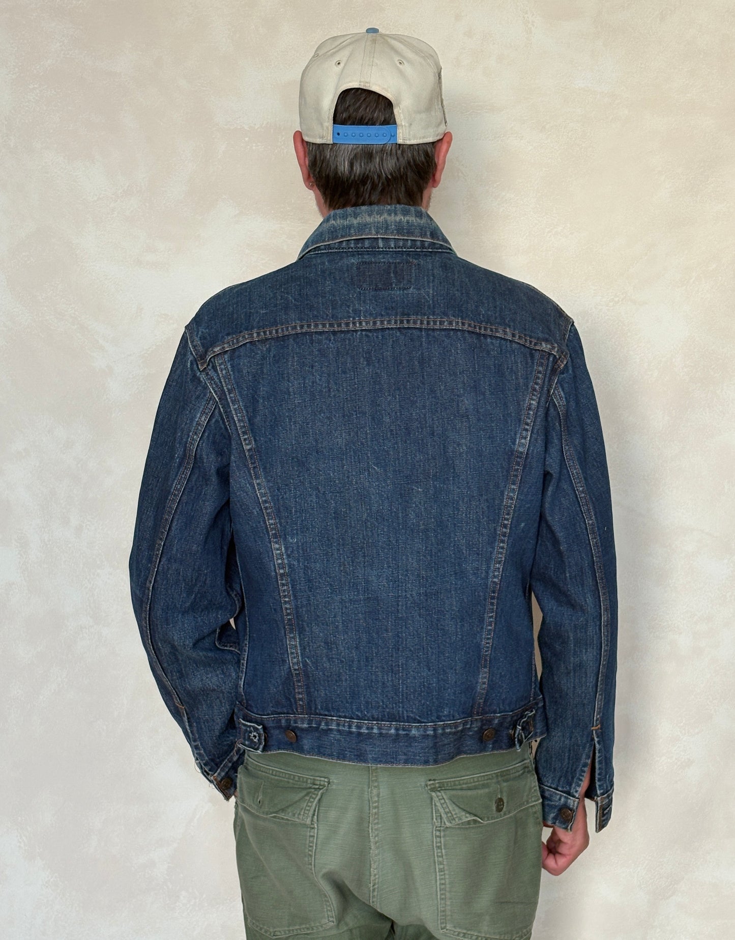 Size 42US / 52EU. Vintage 70s 2 pocket Levi’s Denim Jacket 70505 – Double Stitch, Made in USA